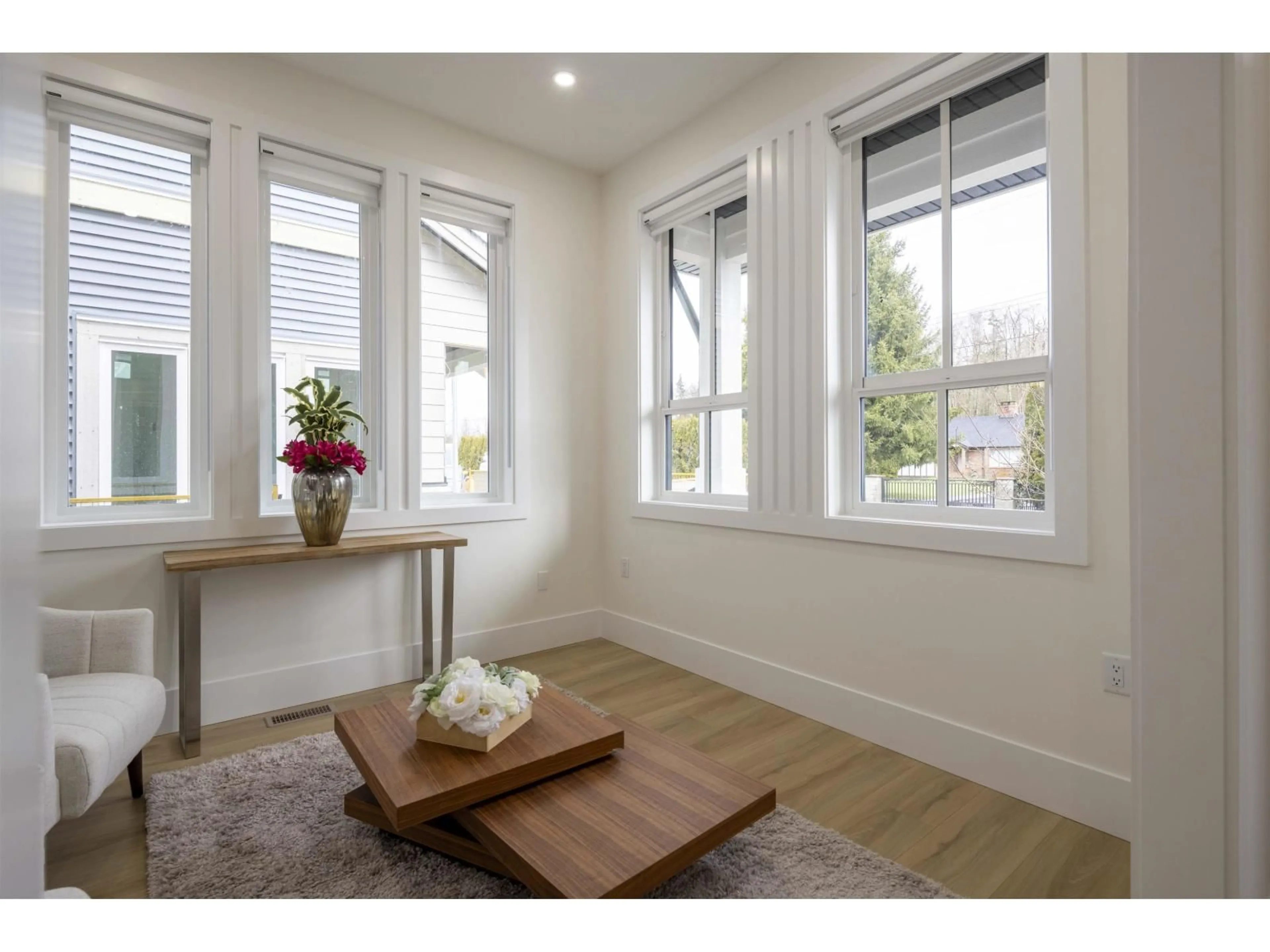 Indoor entryway for 7683 197, Langley British Columbia V2Y3T4