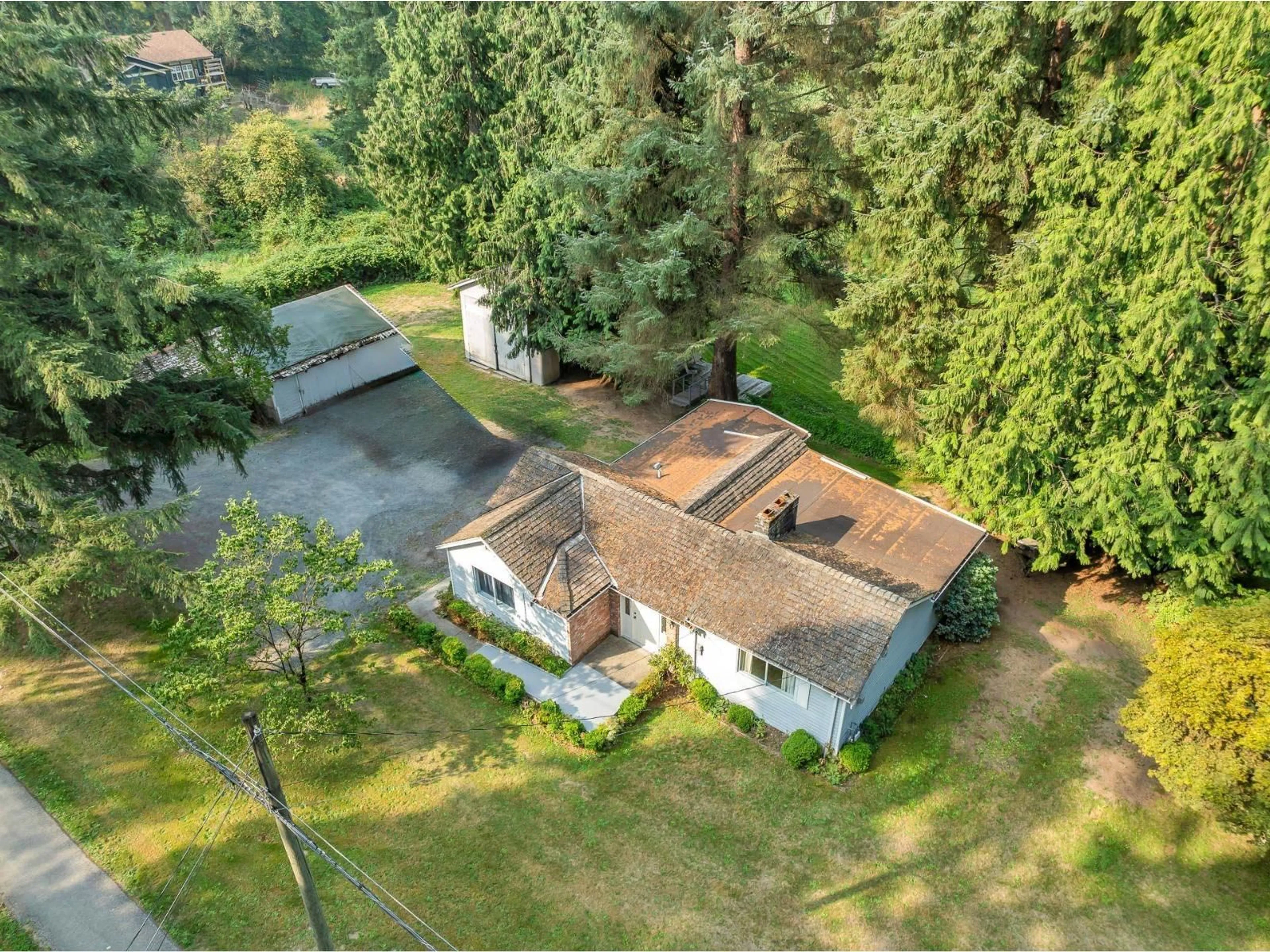 A pic from outside/outdoor area/front of a property/back of a property/a pic from drone, street for 8535 192, Surrey British Columbia V4N5W4