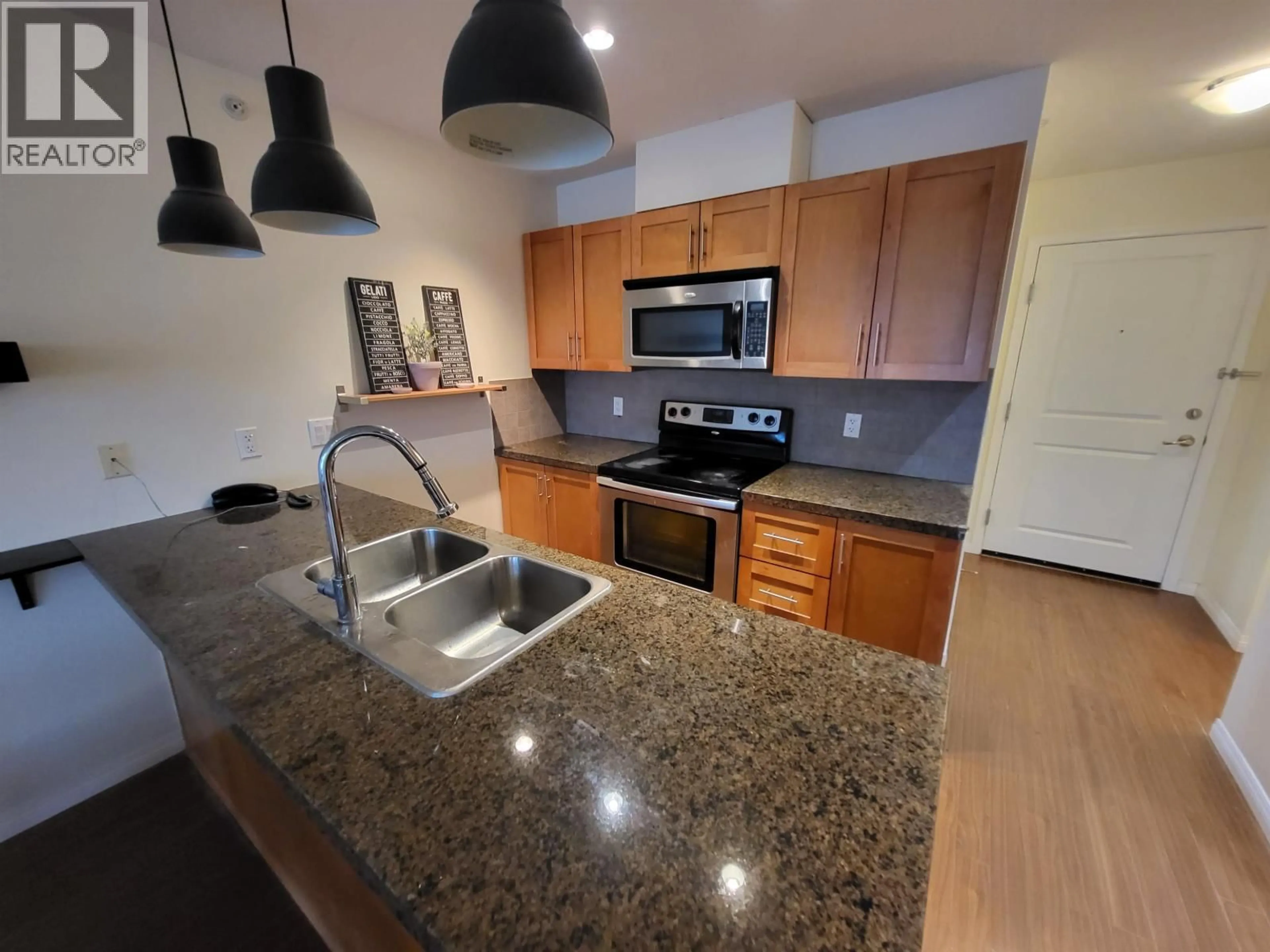Open concept kitchen, ceramic/tile floor for 306 - 5000 IMPERIAL STREET, Burnaby British Columbia V5J1C8
