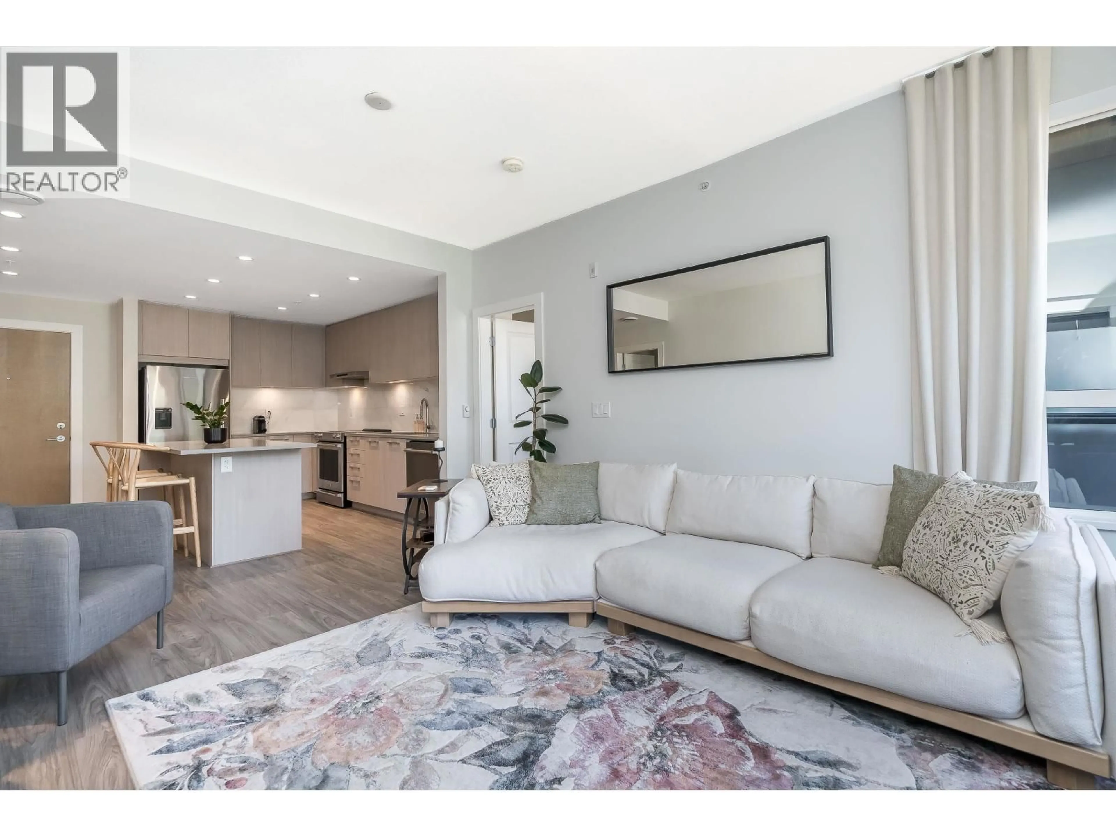 Living room with furniture, unknown for 508 - 6438 BYRNEPARK DRIVE, Burnaby British Columbia V3N0A1