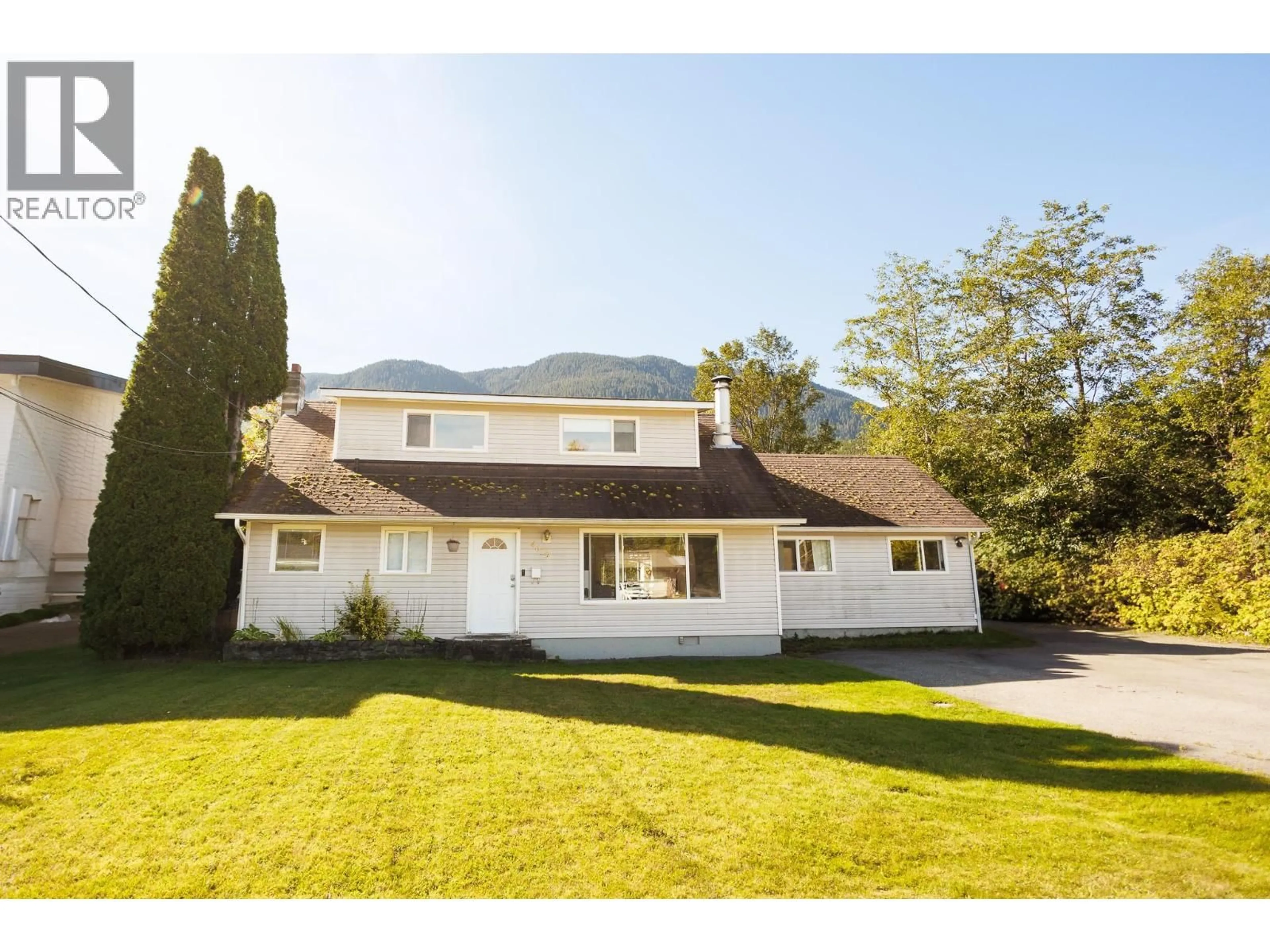 Home with vinyl exterior material, mountain view for 4619 BEAVER CRESCENT, Terrace British Columbia V8G0A5