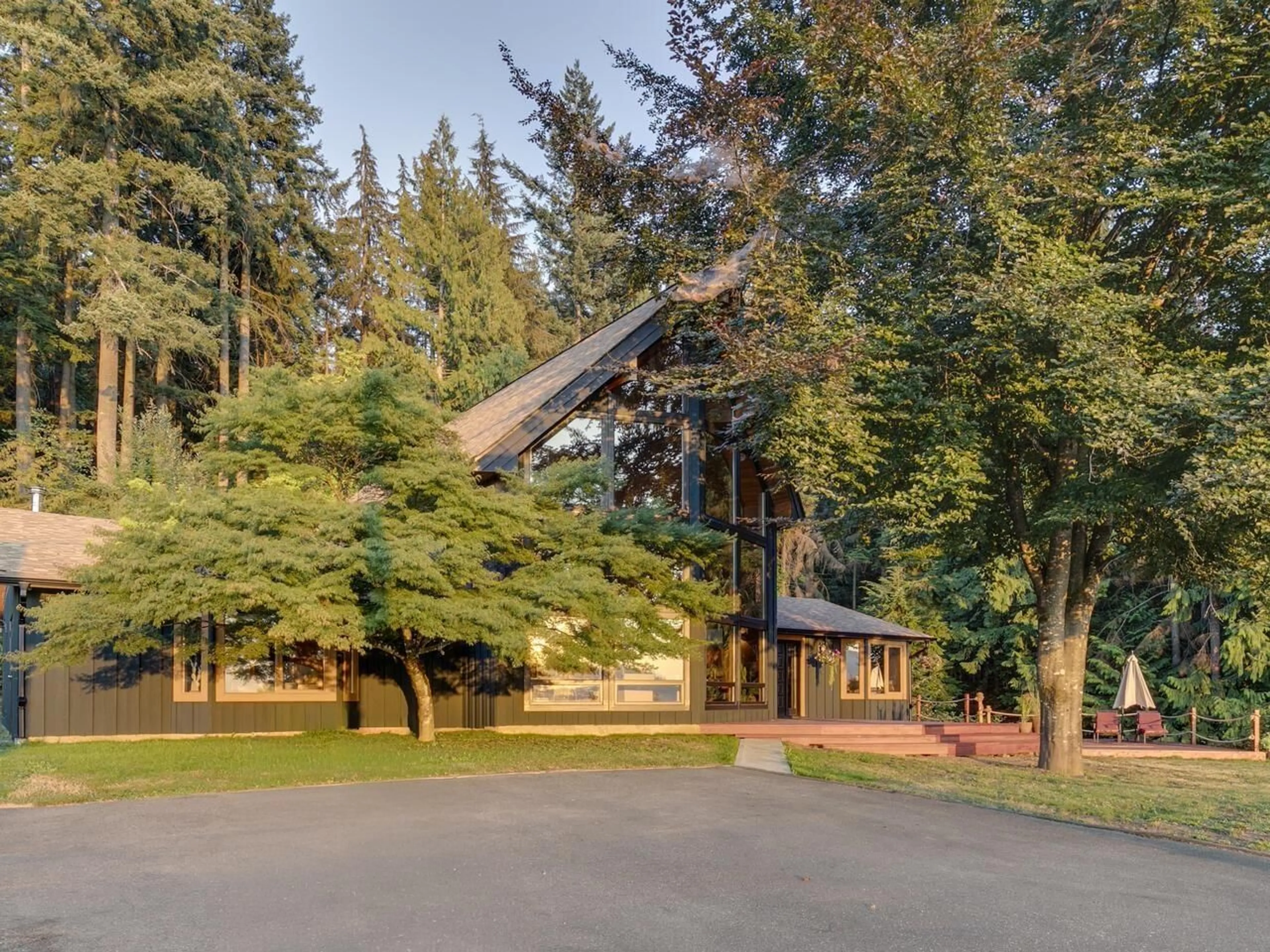A pic from outside/outdoor area/front of a property/back of a property/a pic from drone, forest/trees view for 11038 GREENWOOD, Mission British Columbia V4S1A9