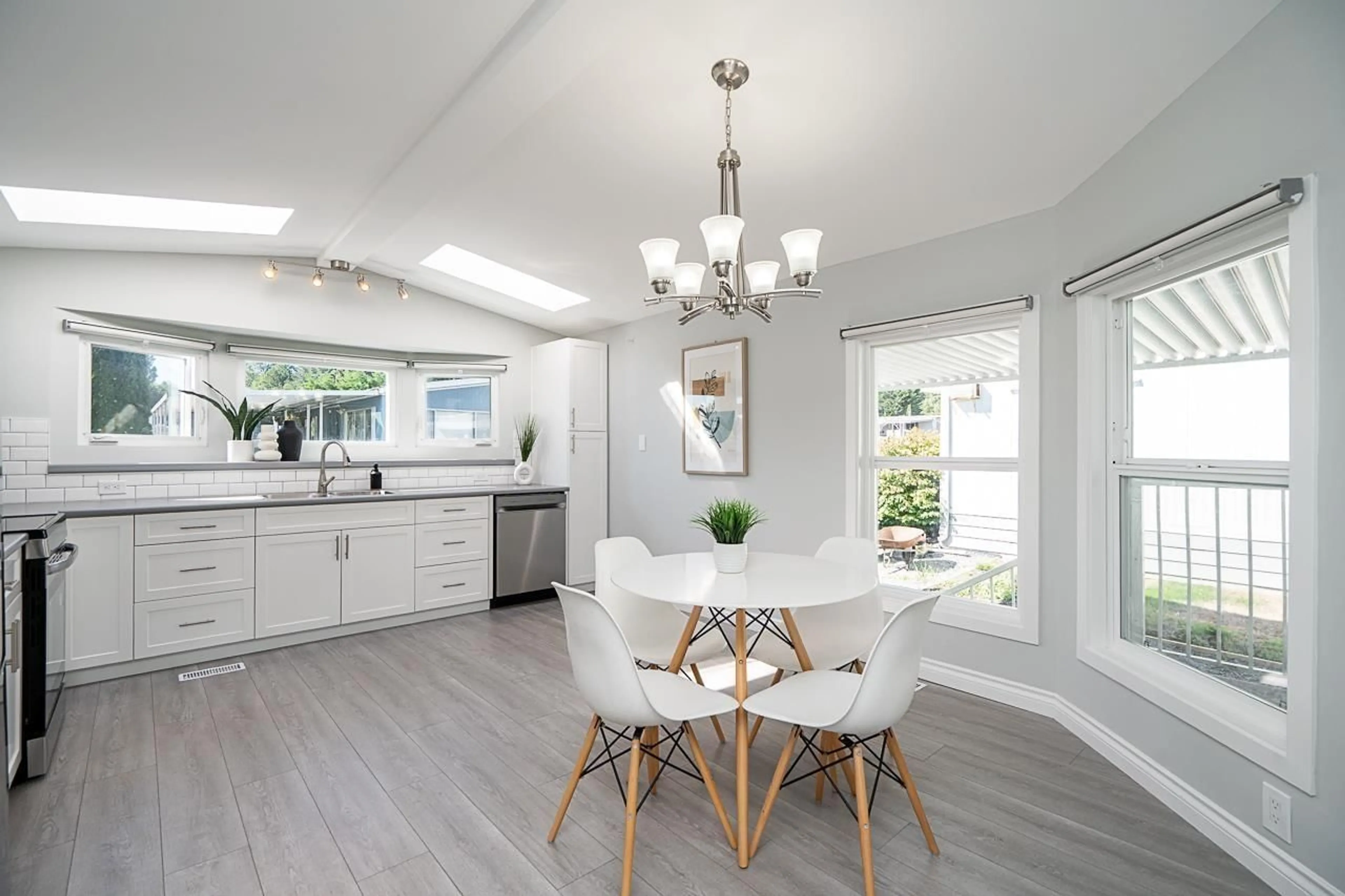 Open concept kitchen, unknown for 69 - 8254 134, Surrey British Columbia V3W6M2
