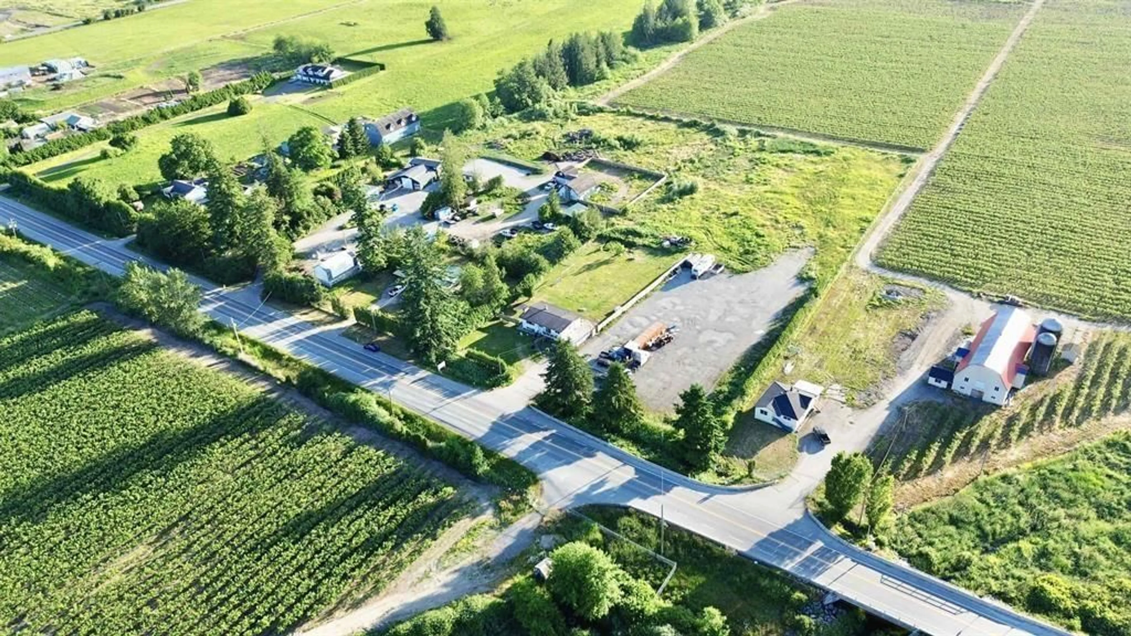 A pic from outside/outdoor area/front of a property/back of a property/a pic from drone, street for 1863 264, Langley British Columbia V0X1A0