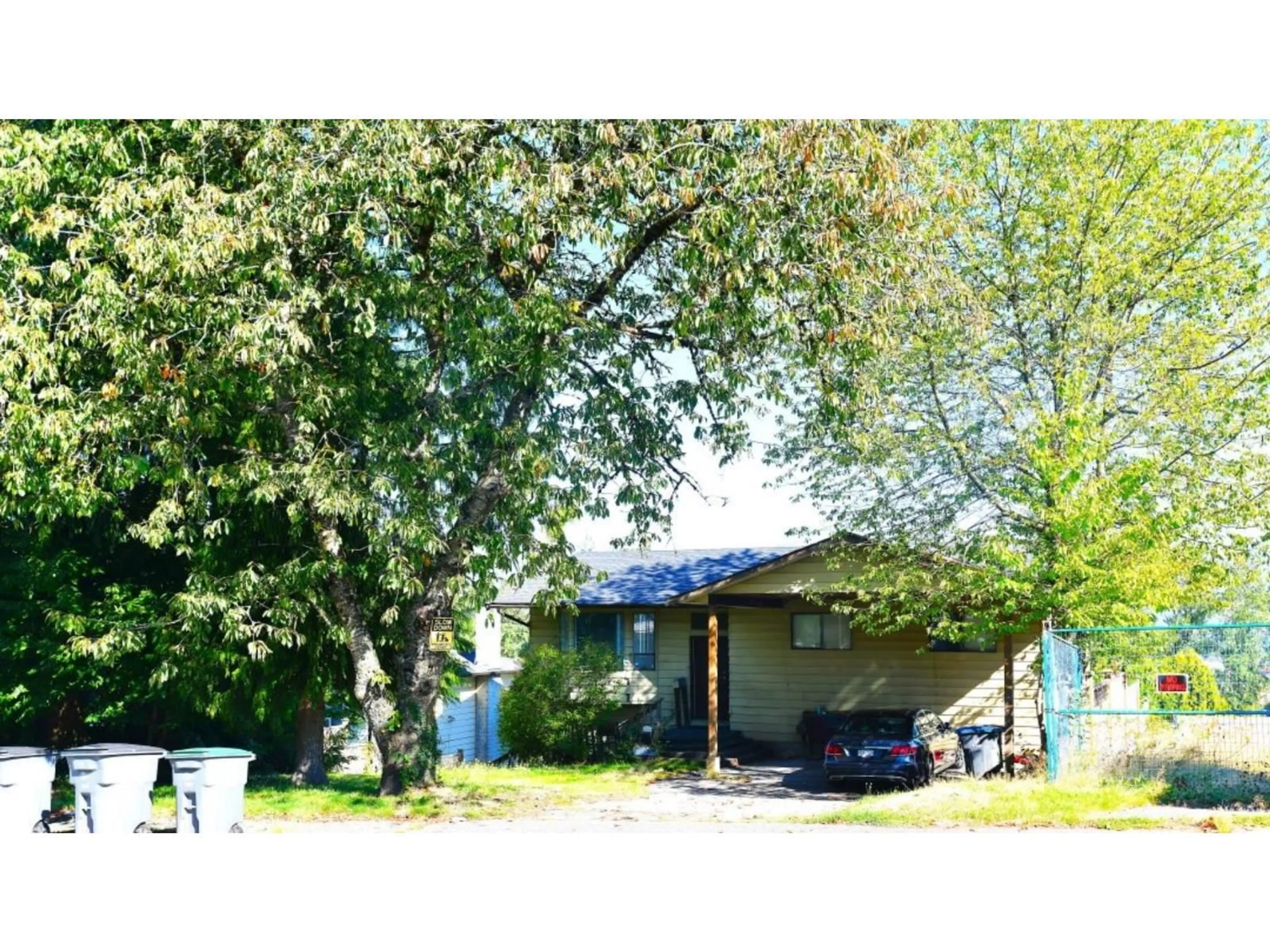 Shed for 13495 113, Surrey British Columbia V3R6S9