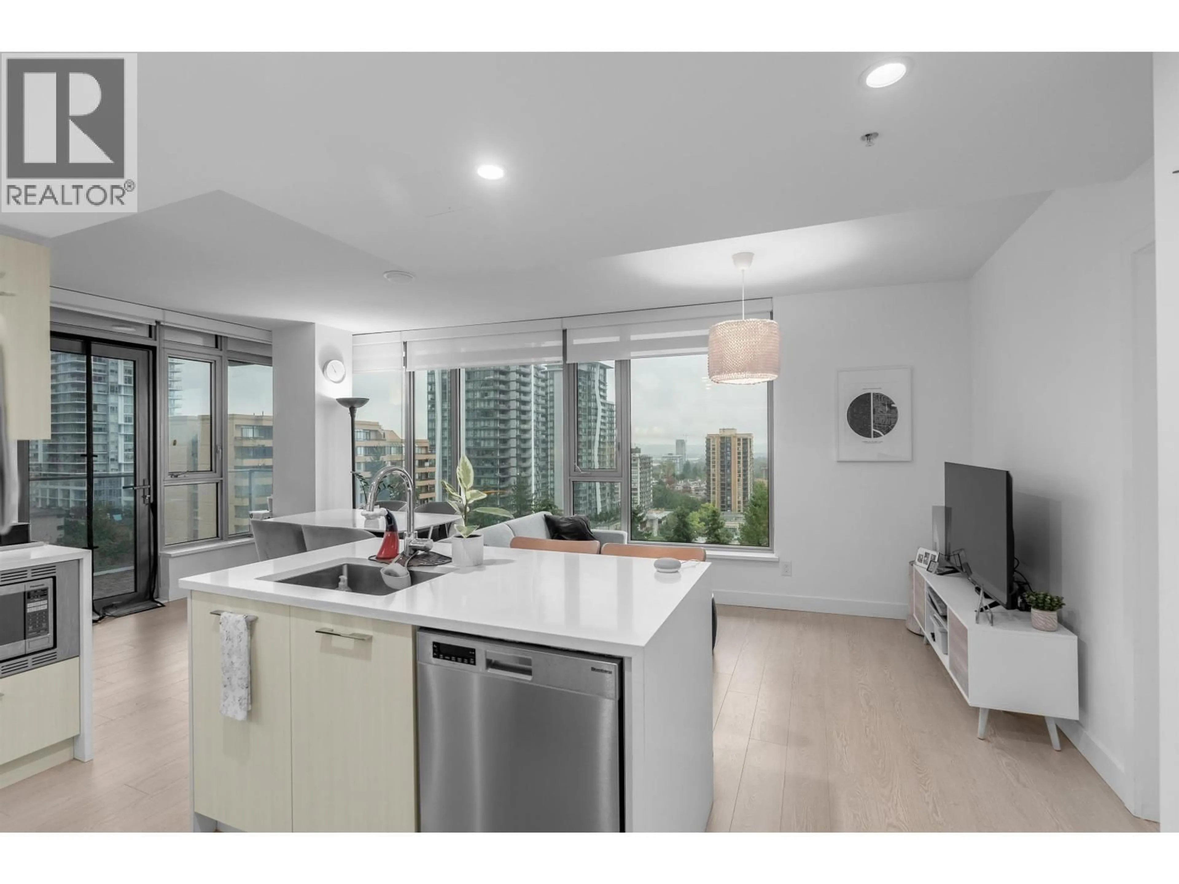 Open concept kitchen, unknown for 1007 - 518 WHITING WAY, Coquitlam British Columbia V3J0H7