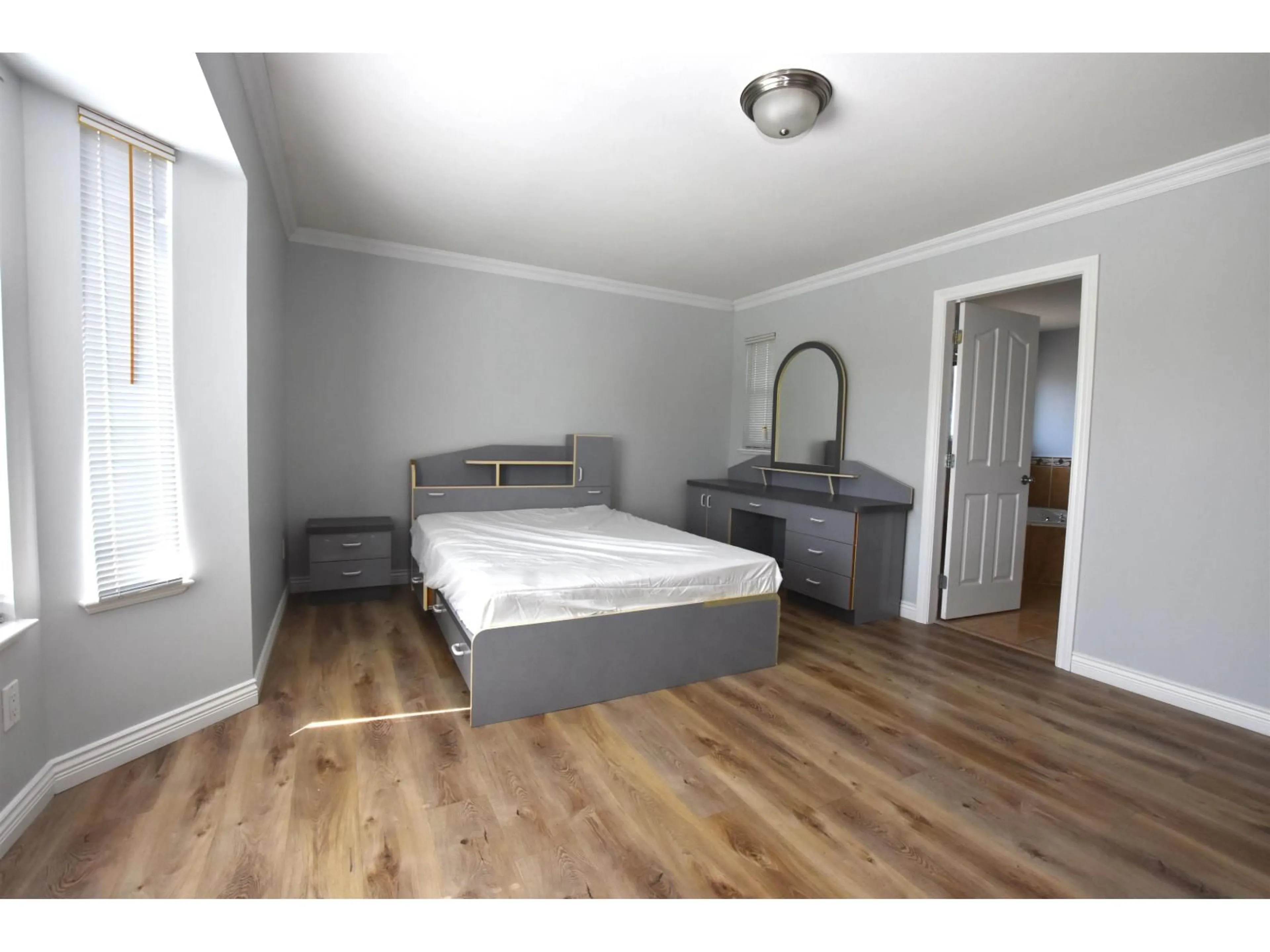 A pic of a room for 14858 74, Surrey British Columbia V3S0T9
