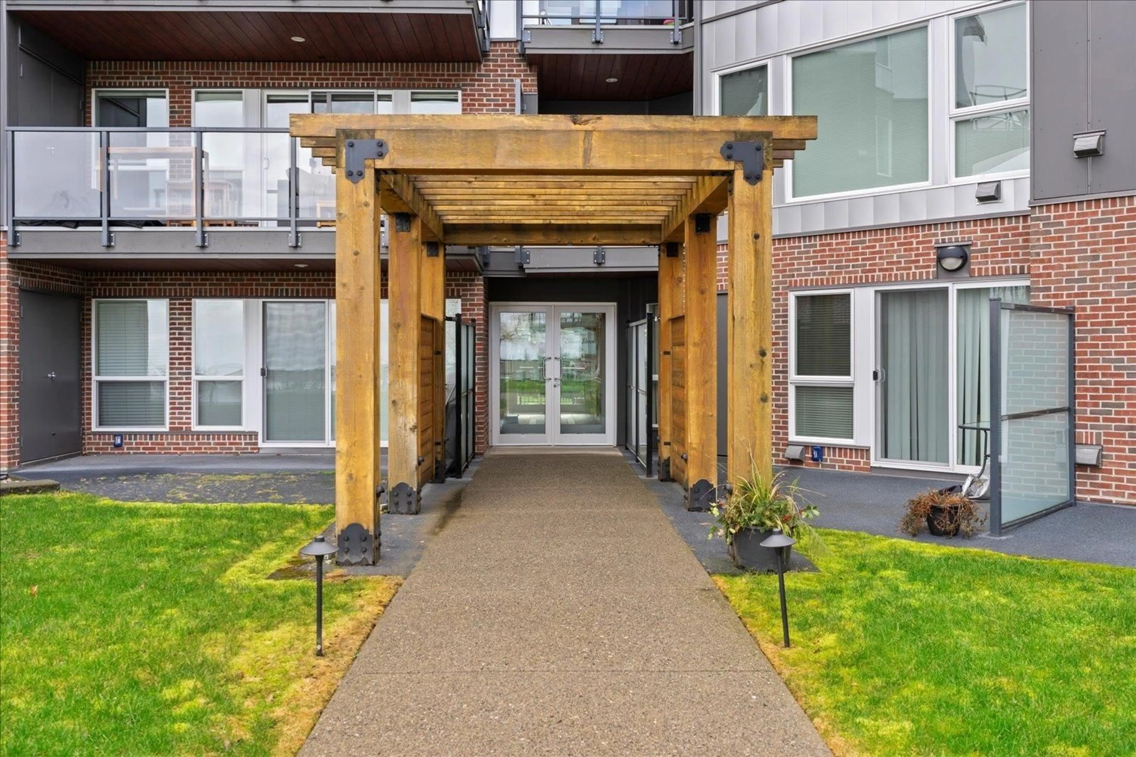 Unknown for 209 - 378 ESPLANADE AVENUE, Harrison Hot Springs British Columbia V0M1A3