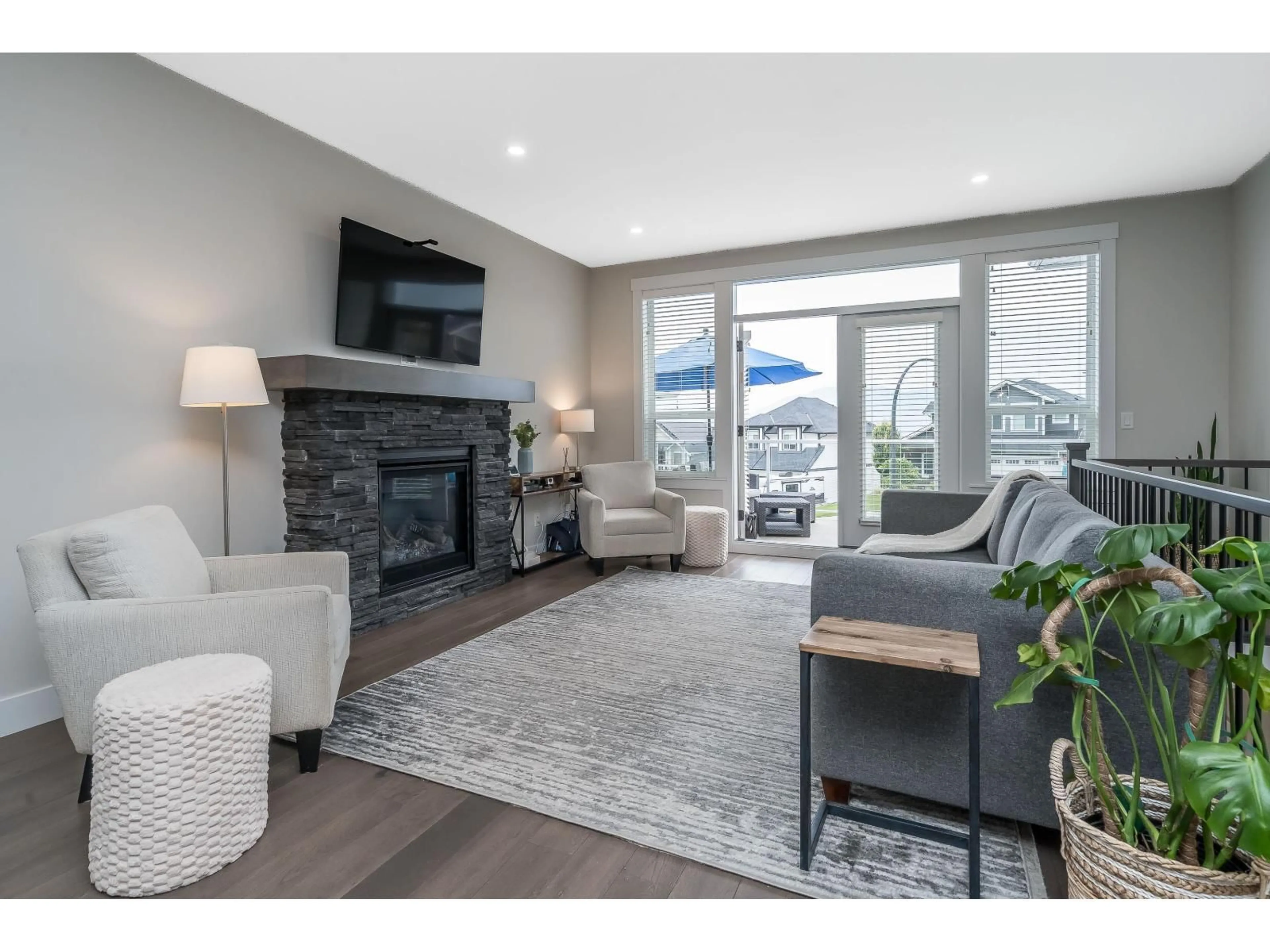Living room with furniture, unknown for 51104 ZANDER PLACE, Chilliwack British Columbia V4Z0C1