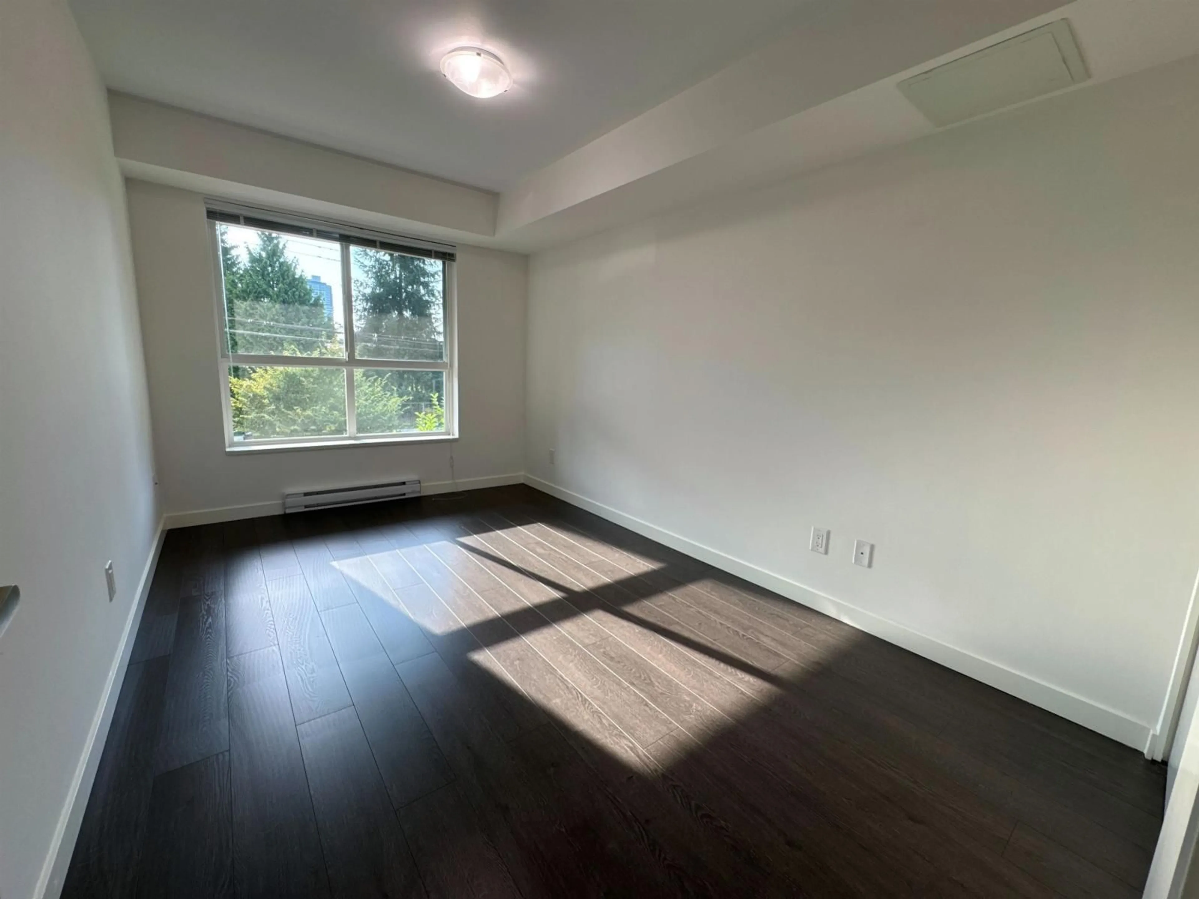A pic of a room for 103 - 10688 140, Surrey British Columbia V3T0M6