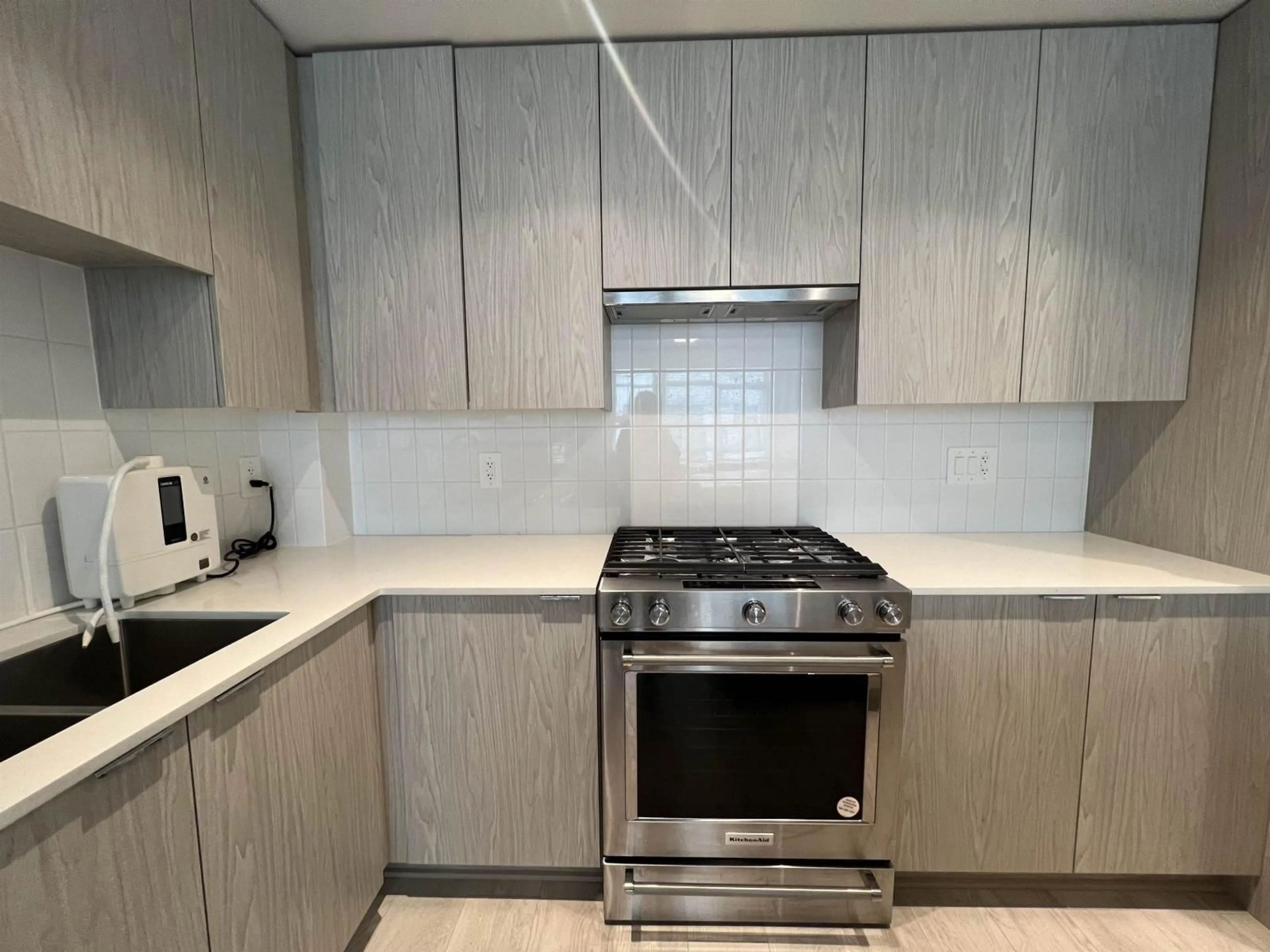 Standard kitchen, unknown for 59 - 2075 OAK MEADOWS, Surrey British Columbia V3Z1J6