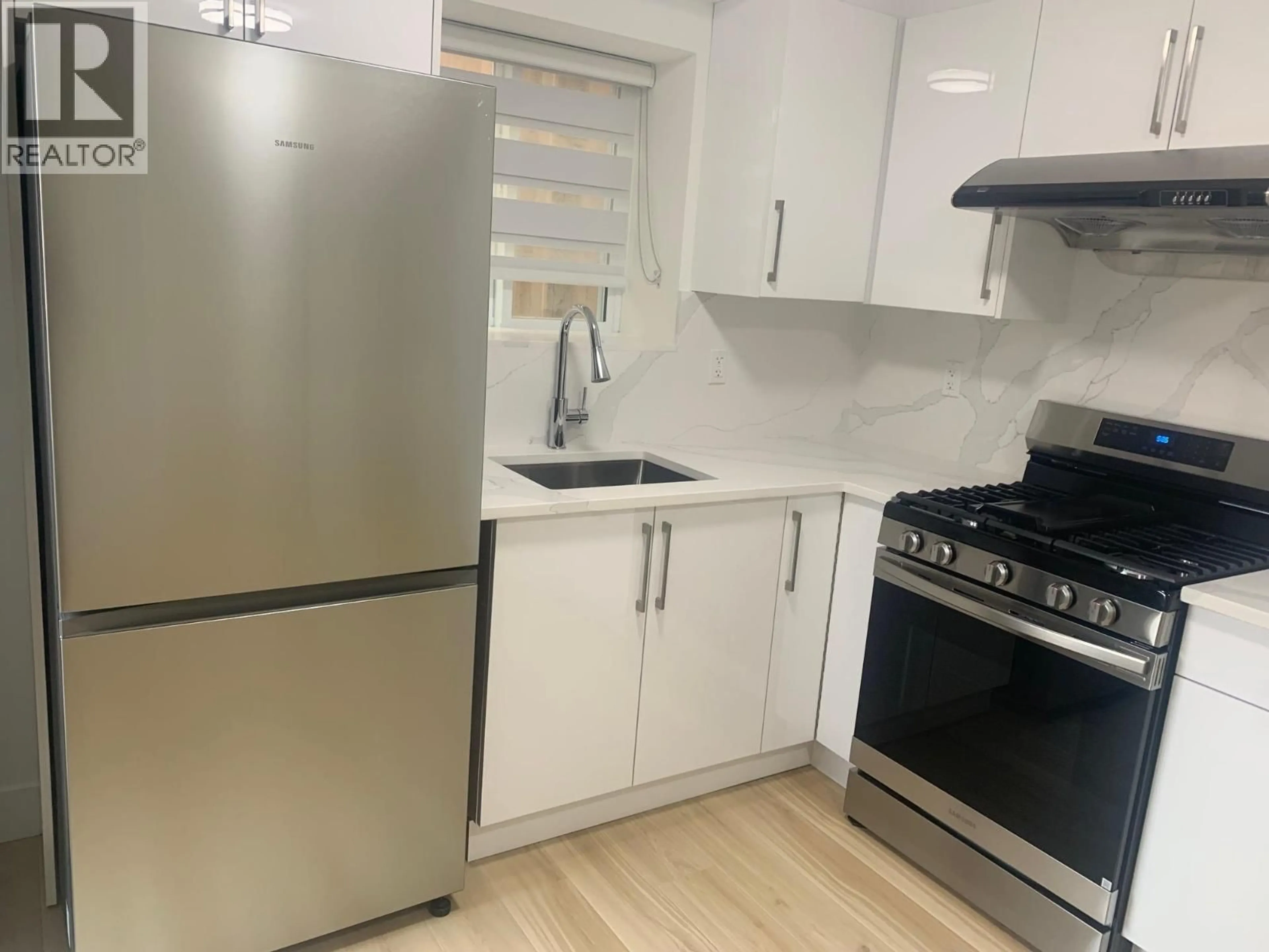 Standard kitchen, unknown for 2 - 2074 50TH AVENUE, Vancouver British Columbia V5P1V3