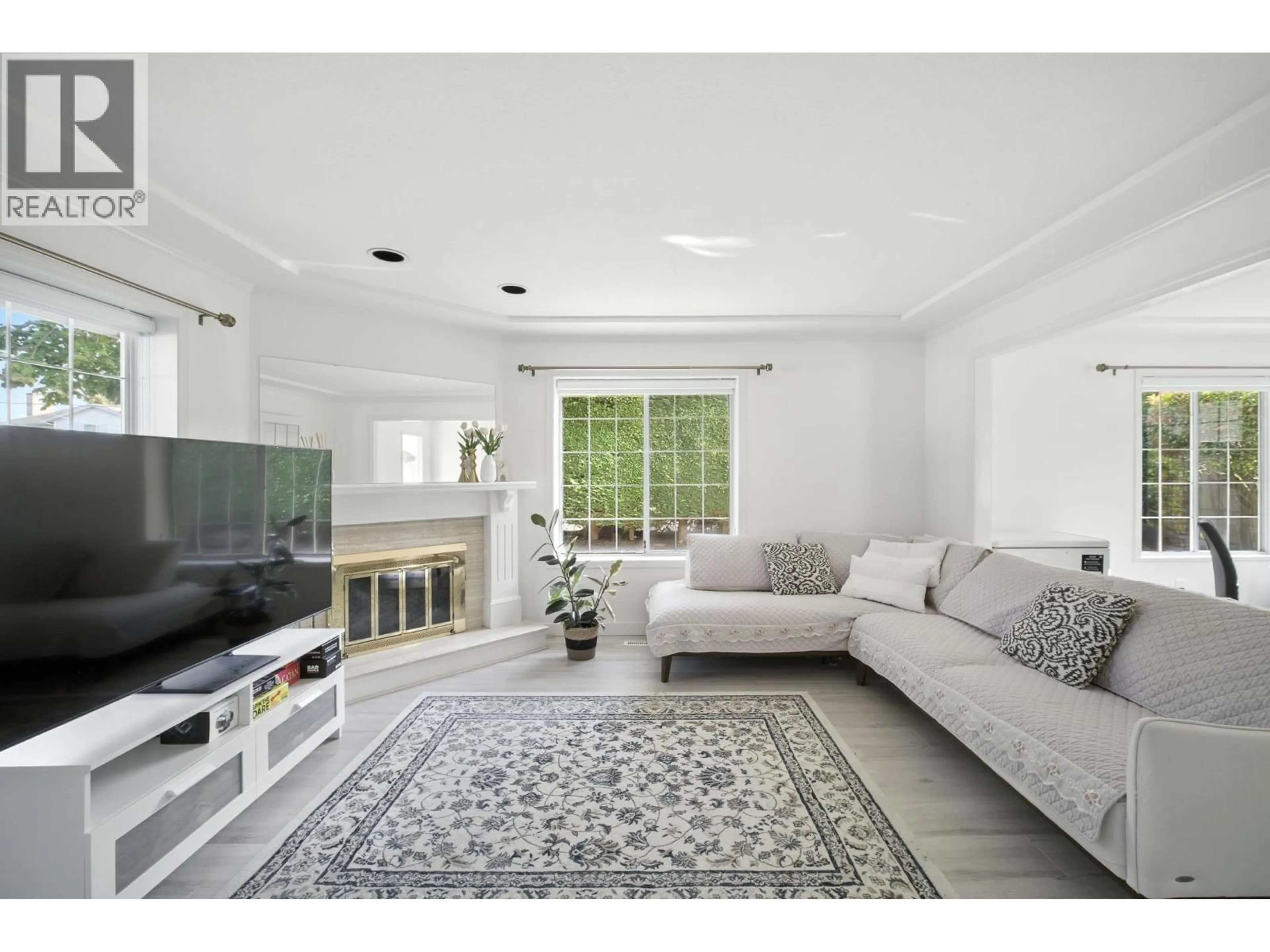 Living room with furniture, unknown for 1 - 4411 WILLIAMS ROAD, Richmond British Columbia V7E6B5