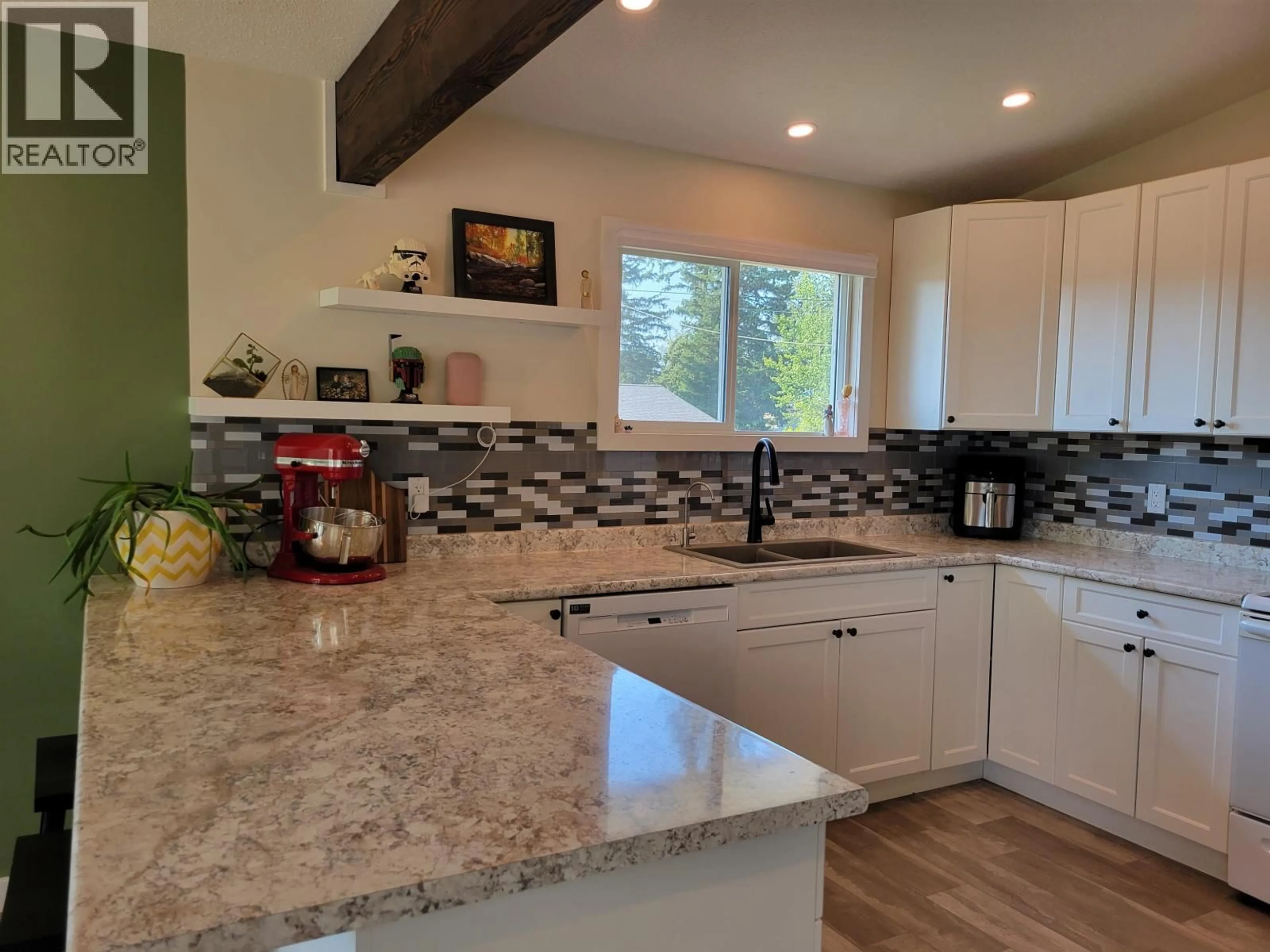 Open concept kitchen, ceramic/tile floor for 343 COLUMBIA STREET, Vanderhoof British Columbia V0J3A0