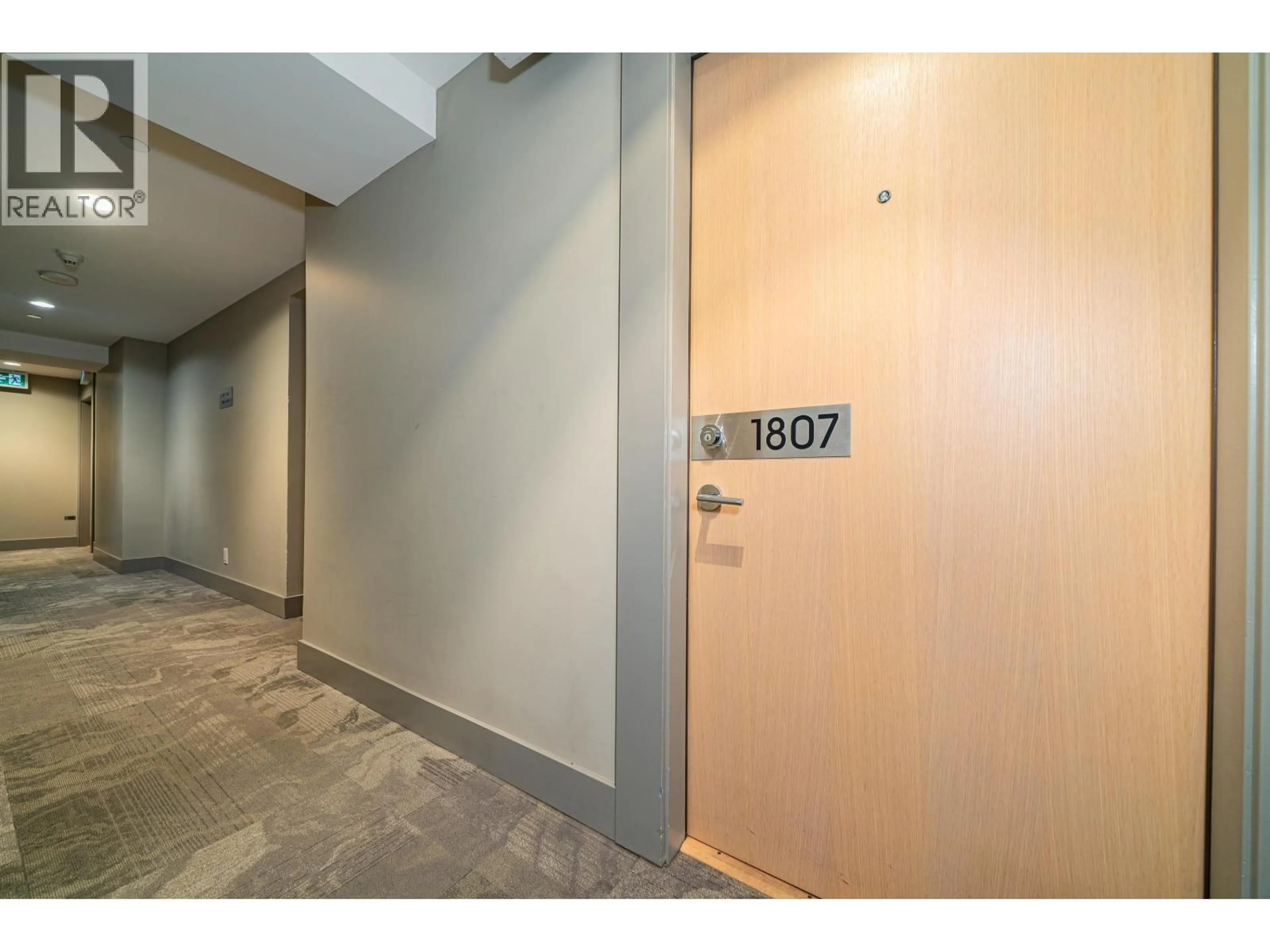 Indoor foyer for 1807 - 8538 RIVER DISTRICT CROSSING, Vancouver British Columbia V5S0C9