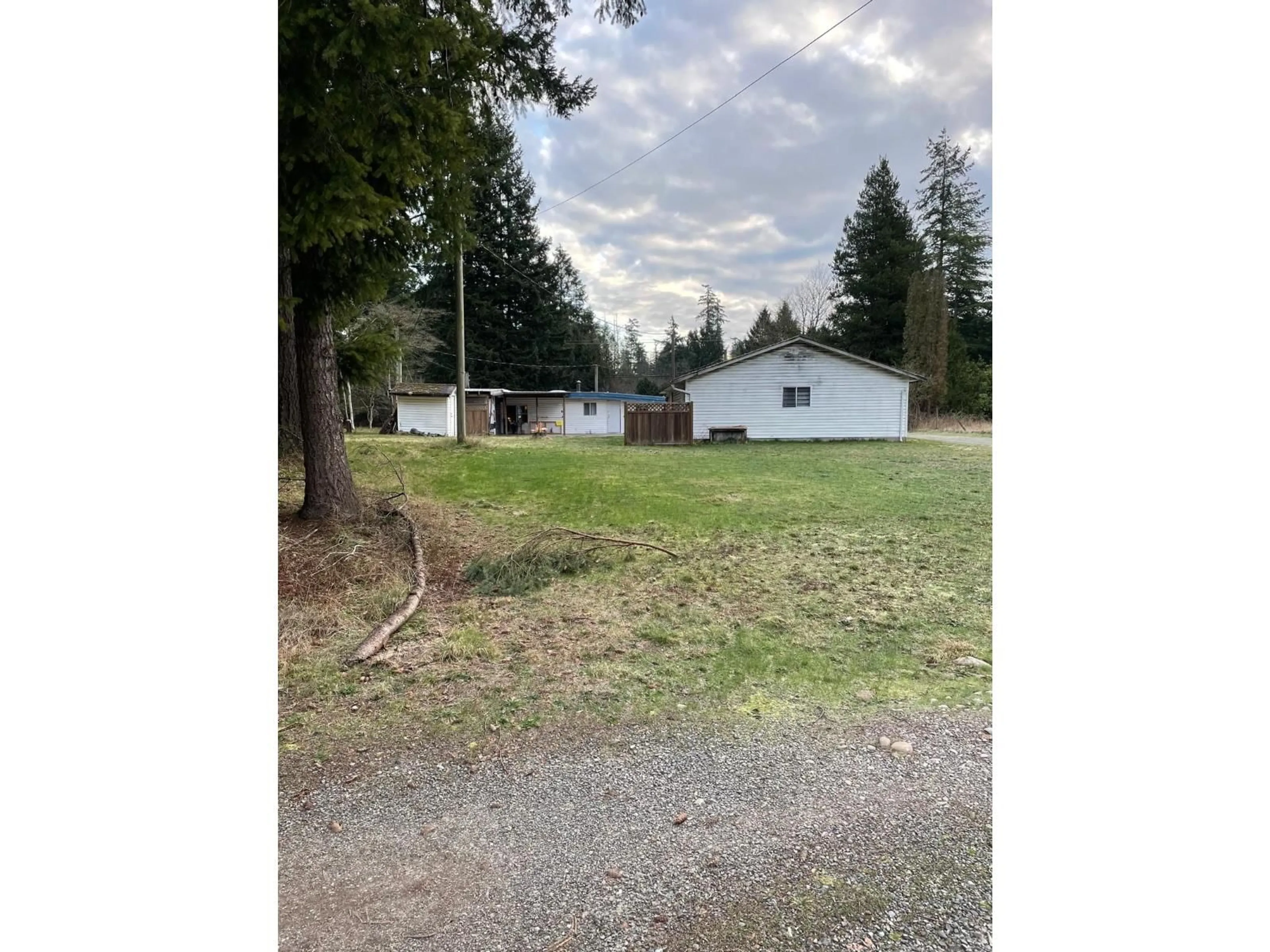 Shed for 2185 200, Langley British Columbia V2Z1Z6
