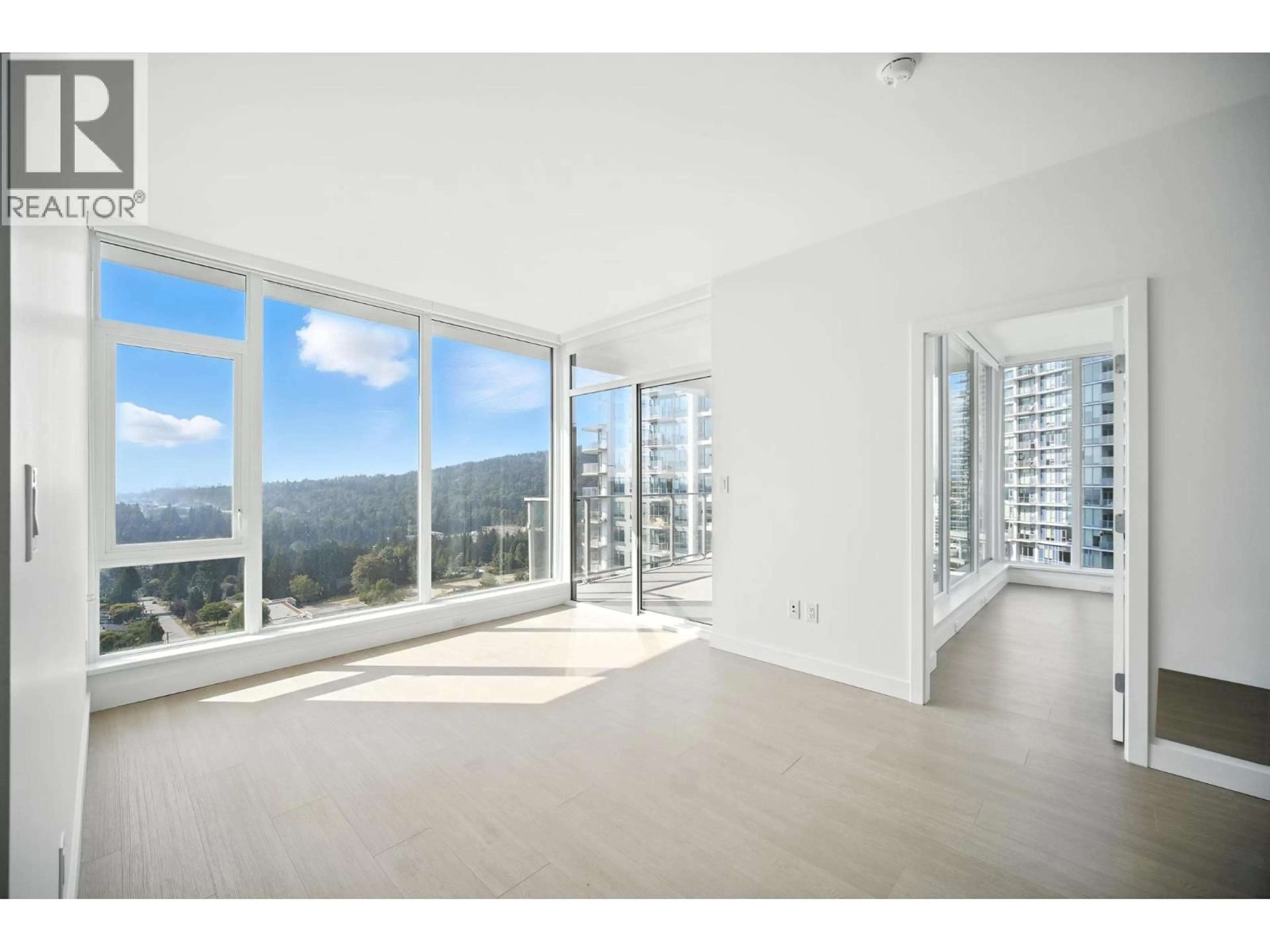 A pic of a room for 1601 - 699 WHITING WAY, Coquitlam British Columbia V3J0N7