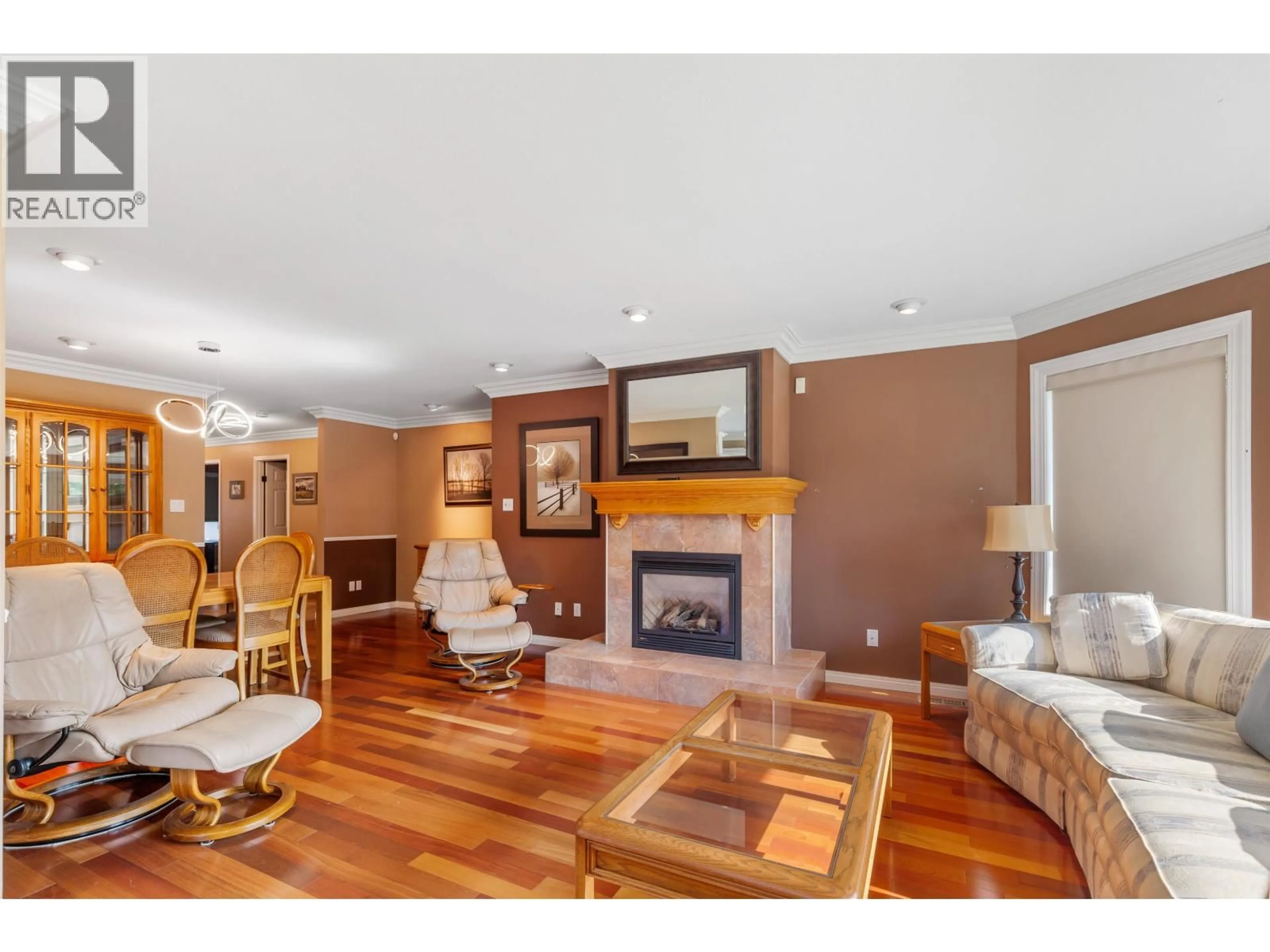 Living room with furniture, wood/laminate floor for 134 - 3500 POZER ROAD, Prince George British Columbia V2K4X6