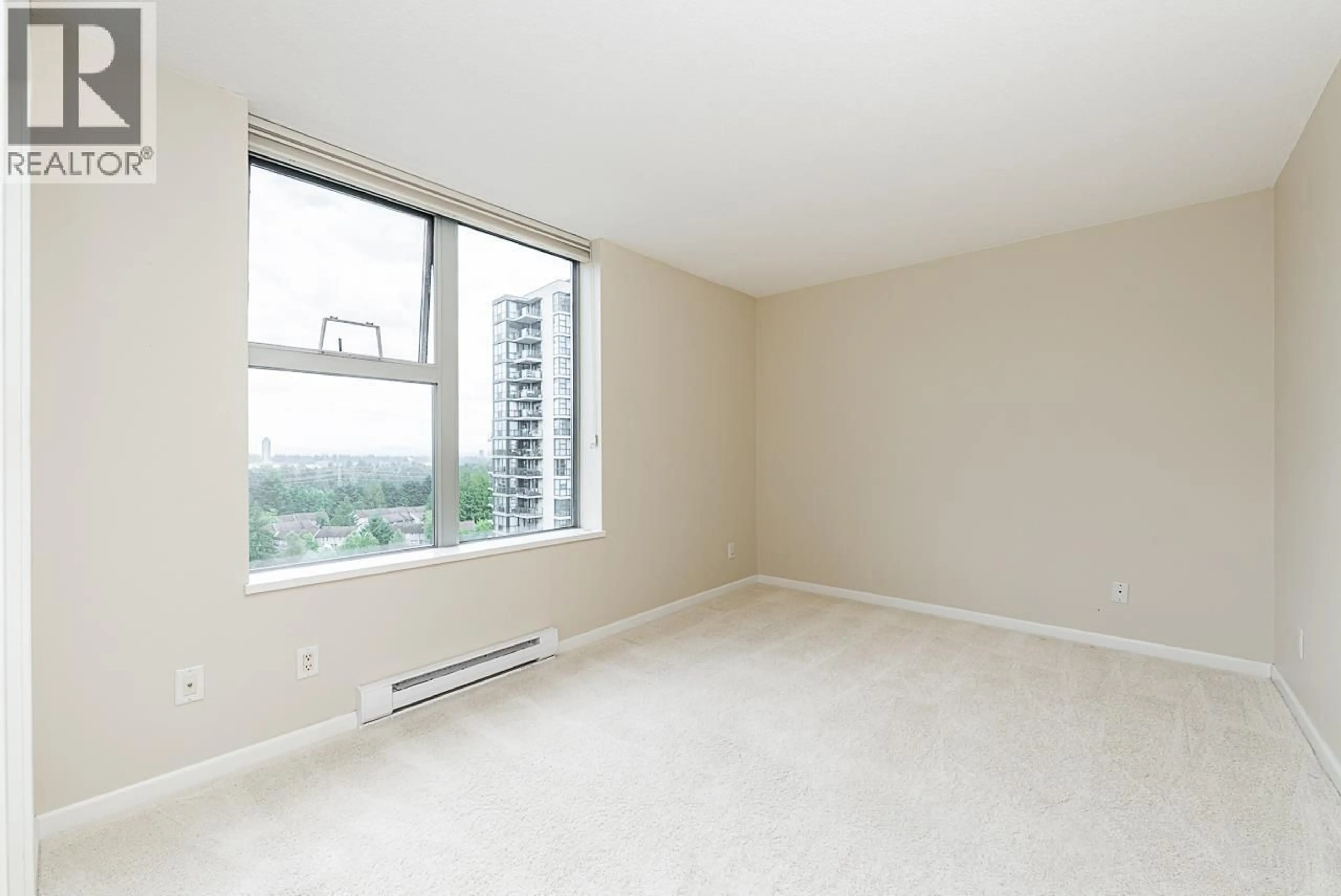A pic of a room for 2202 - 290 NEWPORT DRIVE, Port Moody British Columbia V3H5N2