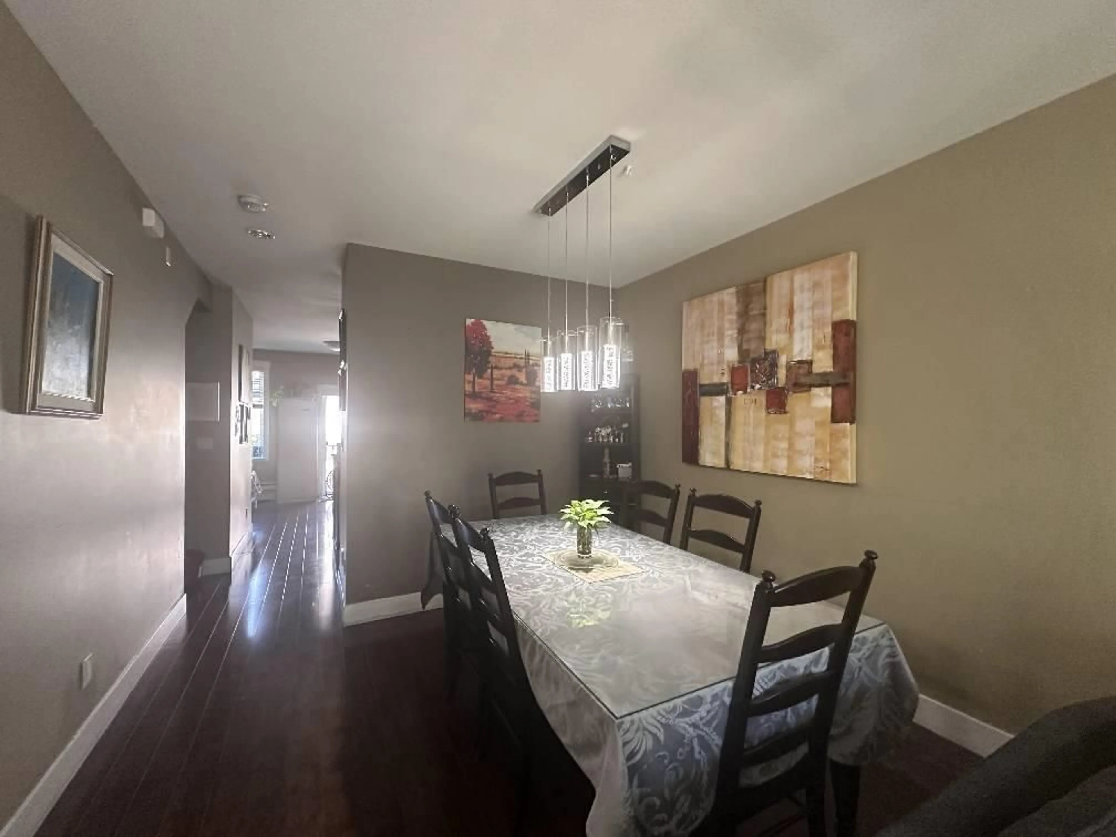 Dining room, unknown for 10 - 8418 163, Surrey British Columbia V4N6K8