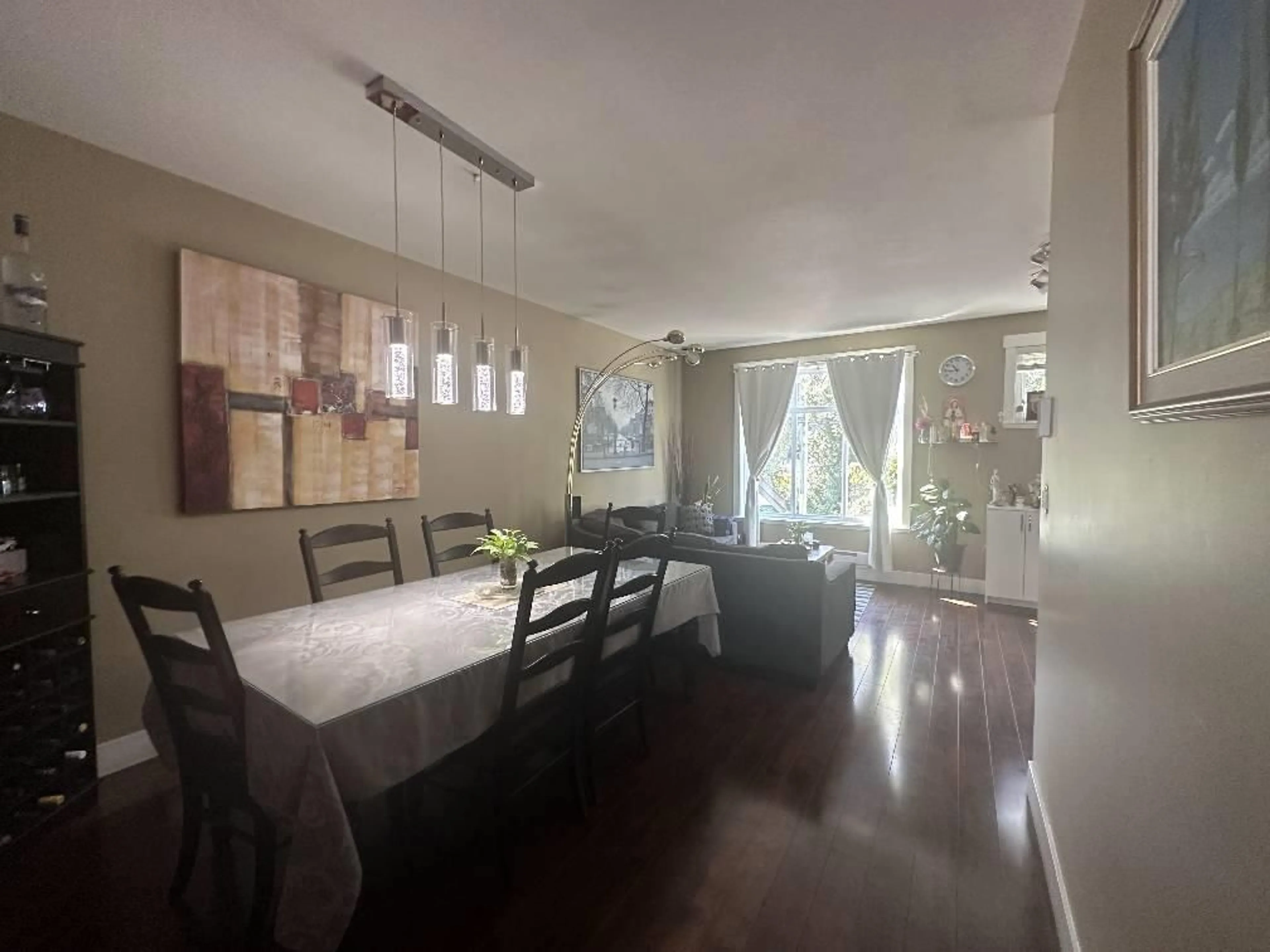 Dining room, wood/laminate floor for 10 - 8418 163, Surrey British Columbia V4N6K8