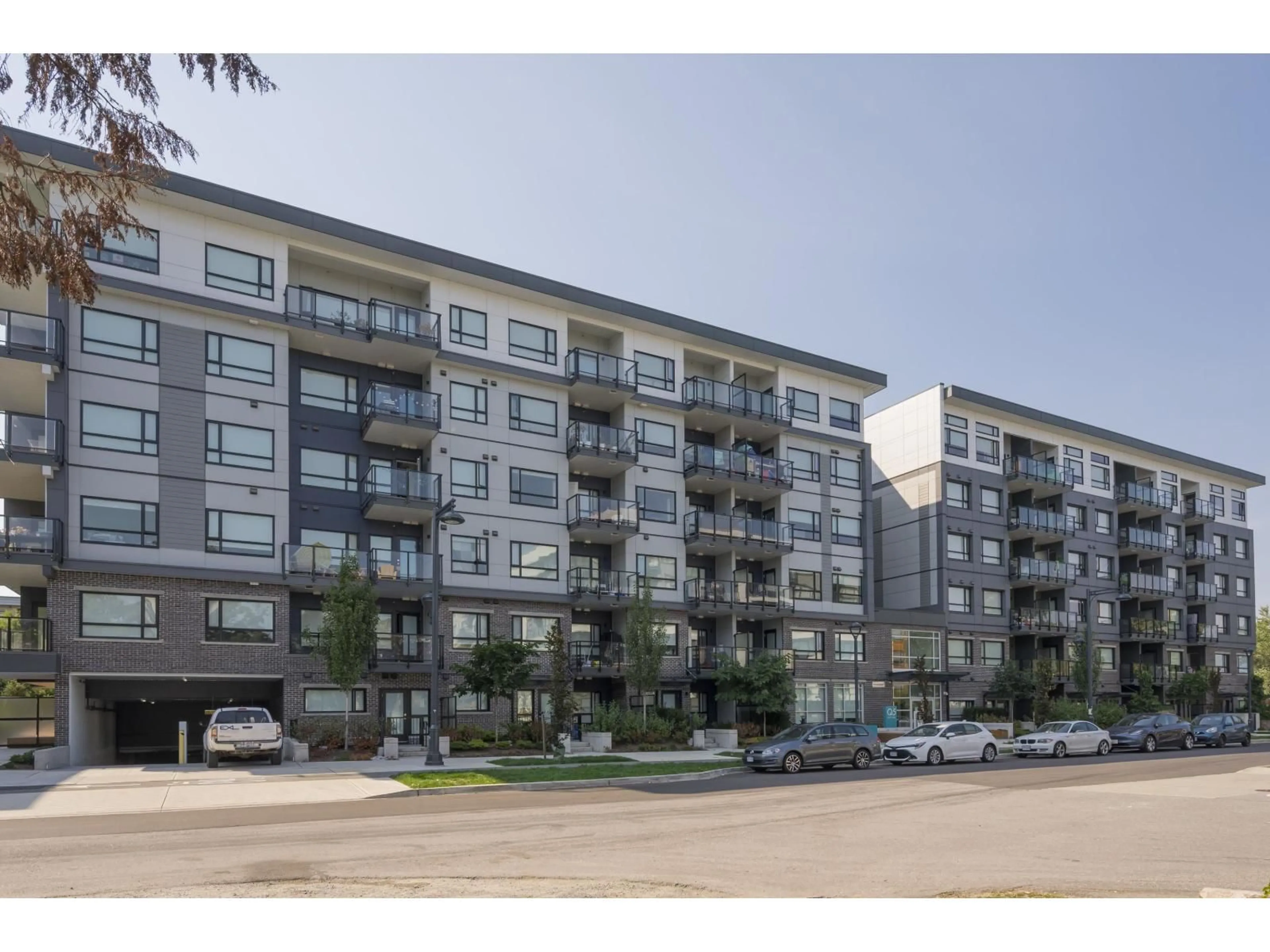 Unknown for 207 - 10777 138, Surrey British Columbia V3T0T5