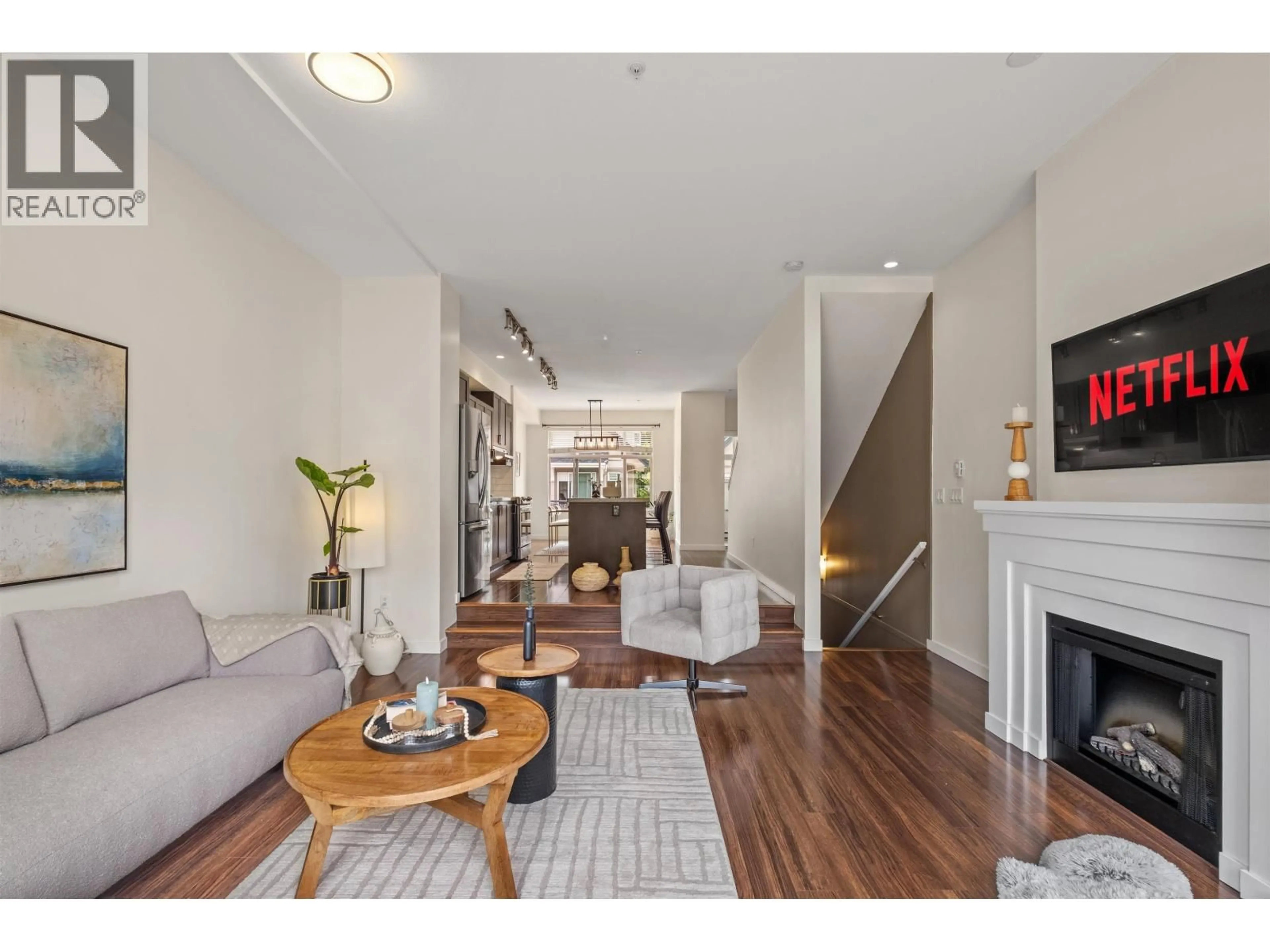 Living room with furniture, unknown for 713 PREMIER STREET, North Vancouver British Columbia V7J0A5
