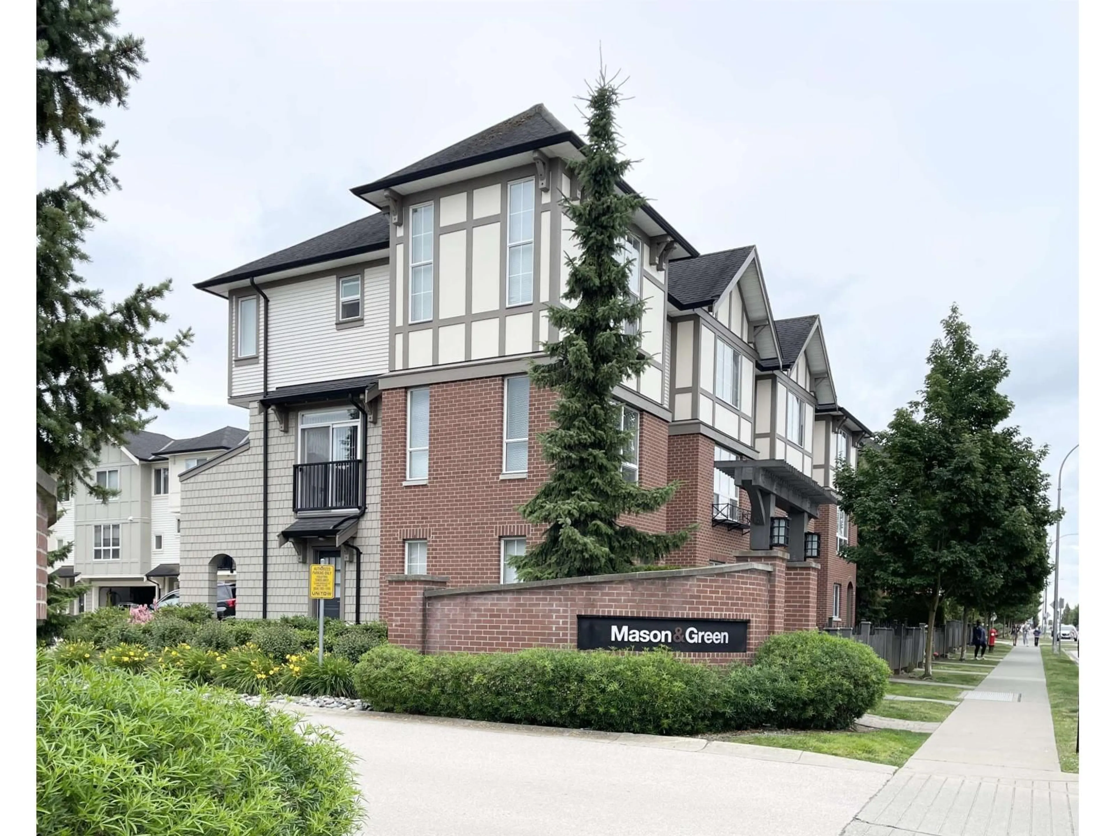 Unknown for 108 - 7848 209, Langley British Columbia V2Y0M4