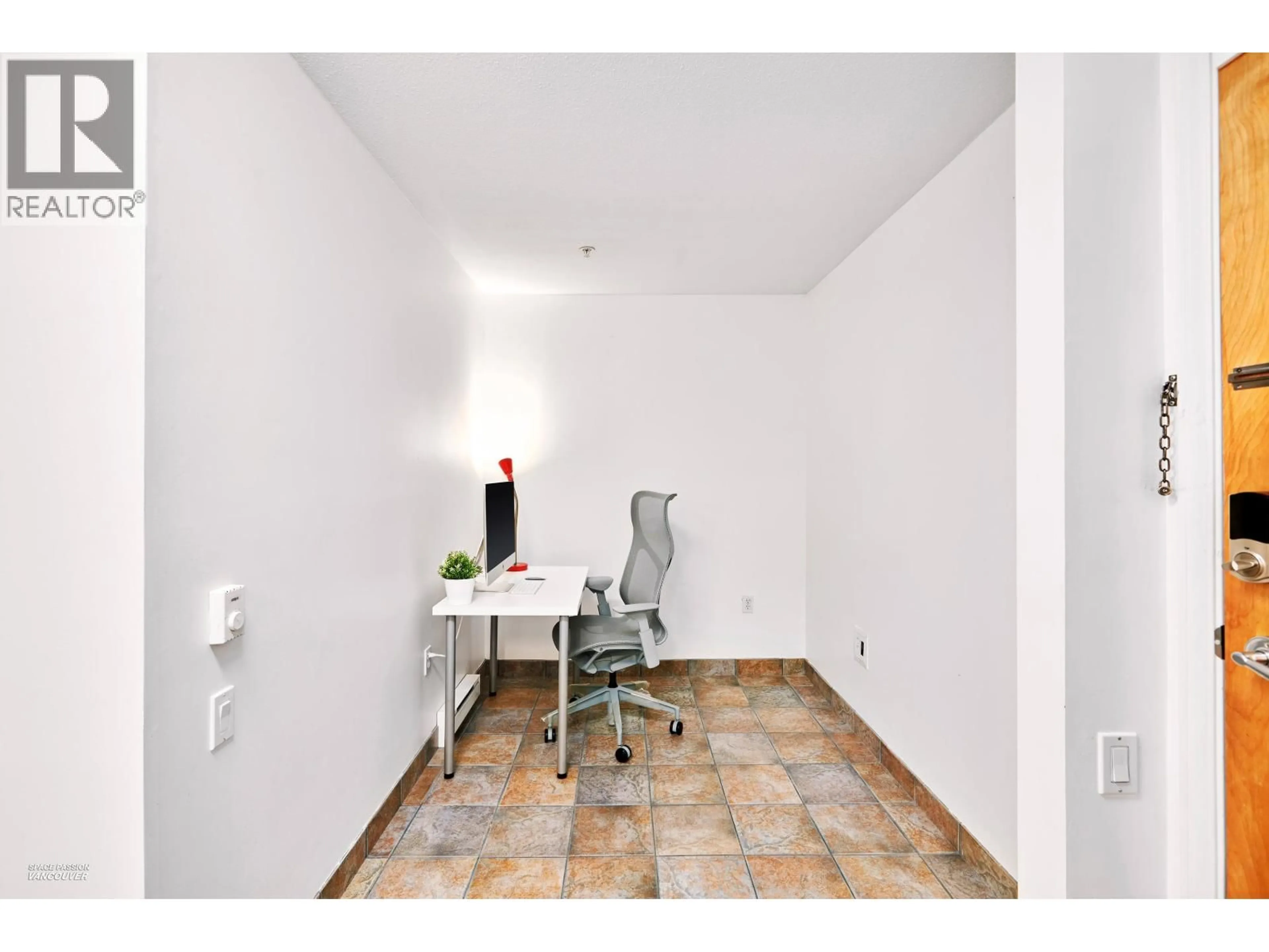A pic of a room for 111 - 6833 VILLAGE, Burnaby British Columbia V5E4M1