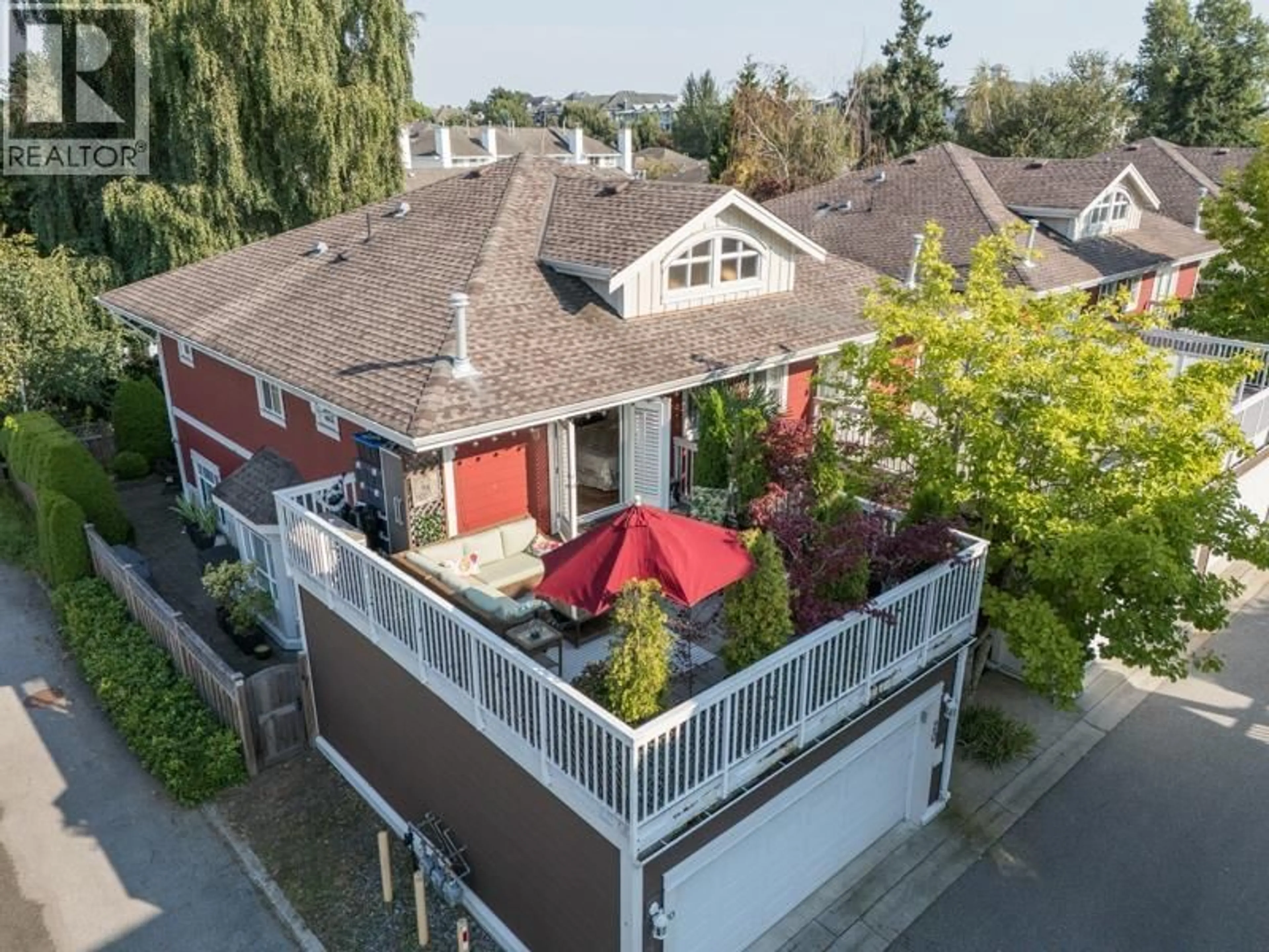 A pic from outside/outdoor area/front of a property/back of a property/a pic from drone, street for 20 - 4388 BAYVIEW STREET, Richmond British Columbia V7E6S9