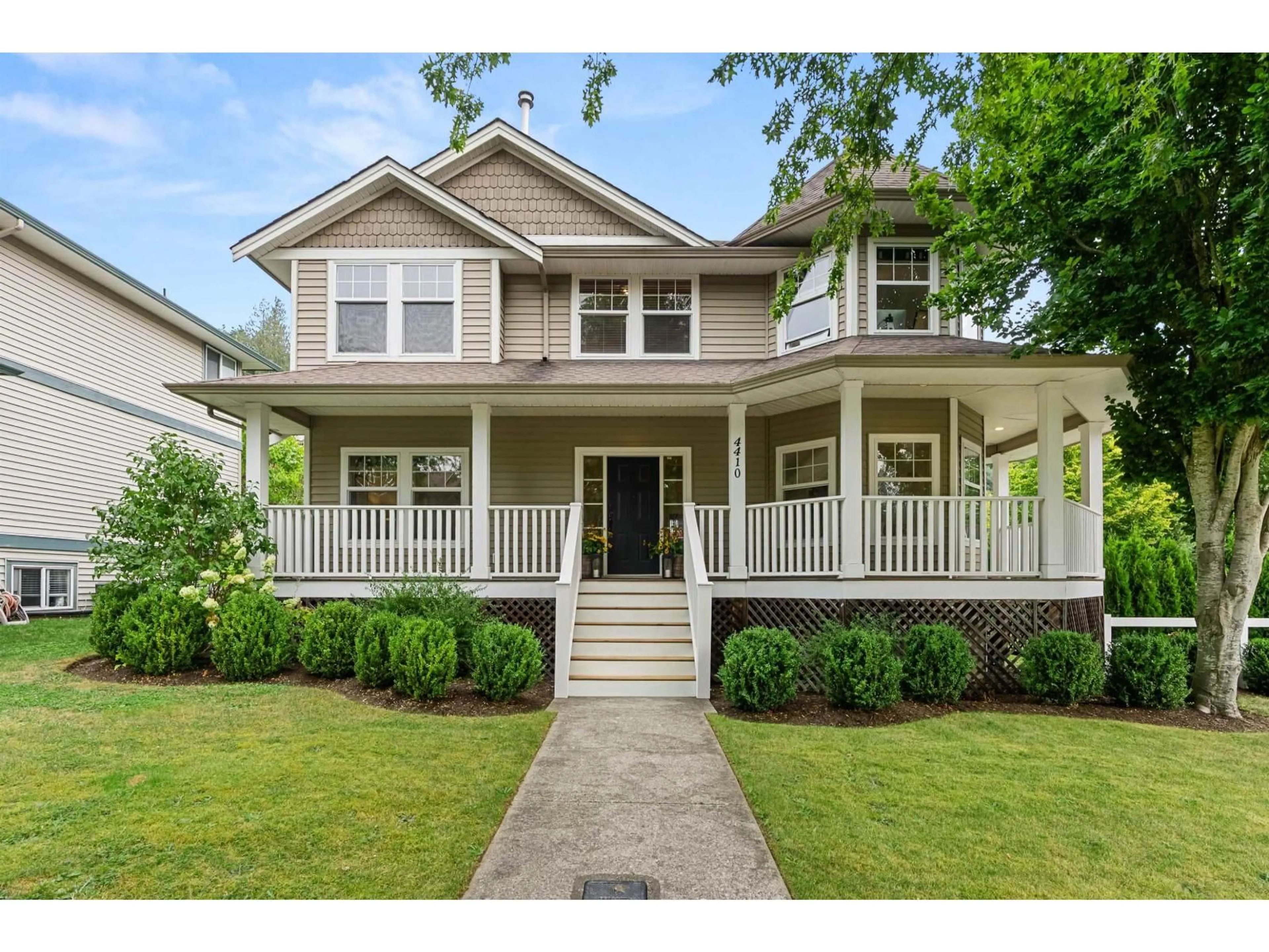 Home with vinyl exterior material, street for 4410 BLAUSON, Abbotsford British Columbia V3G3C5