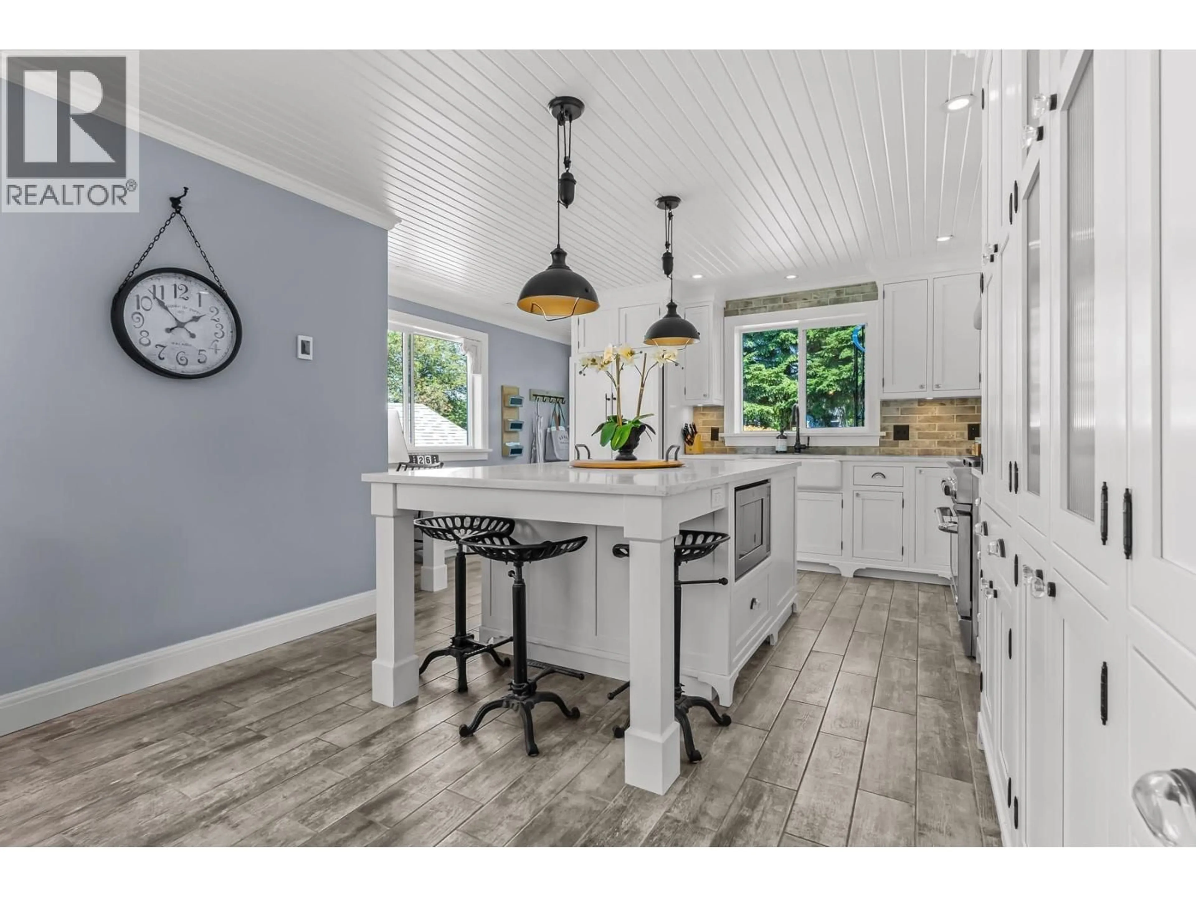 Open concept kitchen, unknown for 725 FIFTH STREET, New Westminster British Columbia V3L2Y2