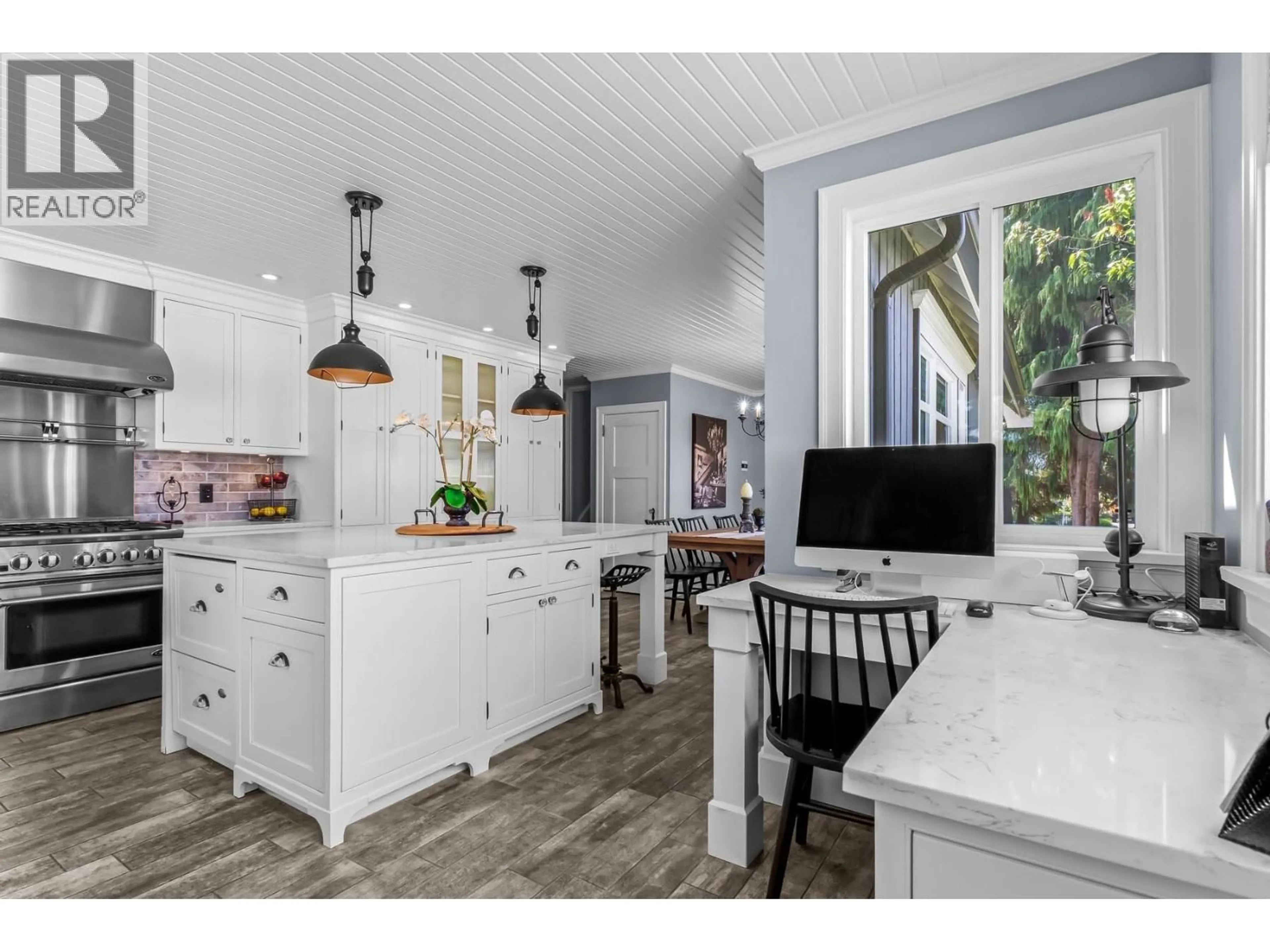 Open concept kitchen, unknown for 725 FIFTH STREET, New Westminster British Columbia V3L2Y2