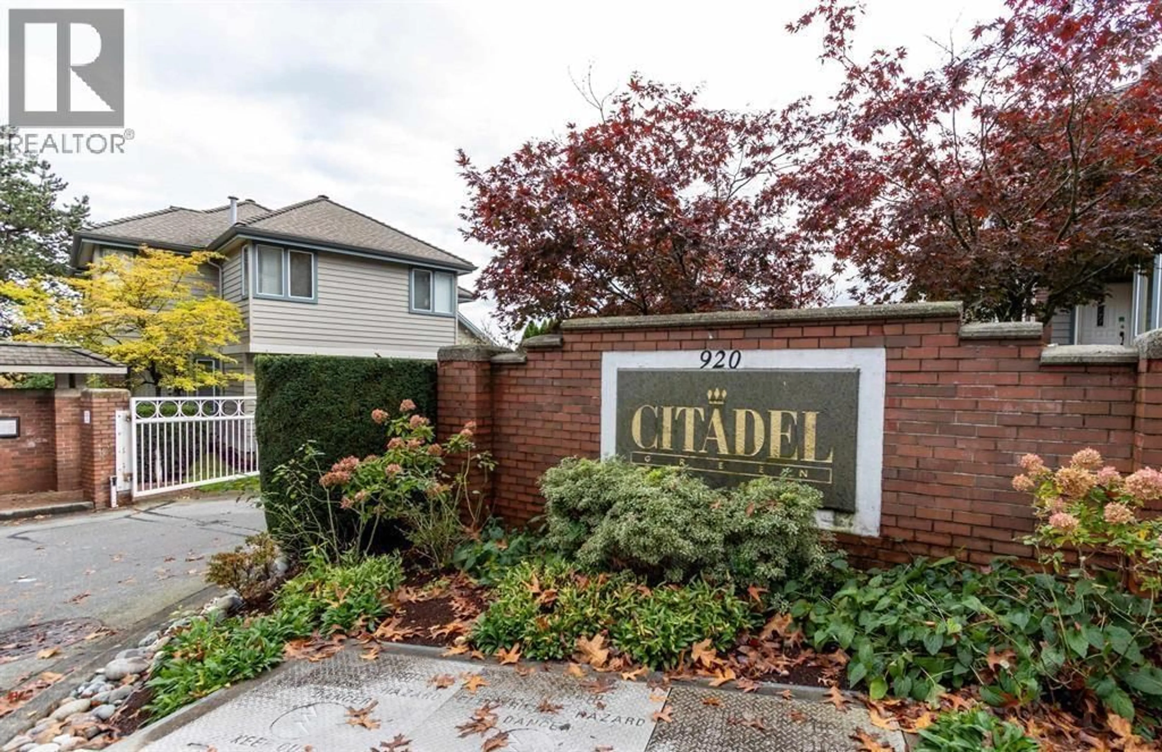 Indoor entryway for 20 - 920 CITADEL DRIVE, Port Coquitlam British Columbia V3C5X8