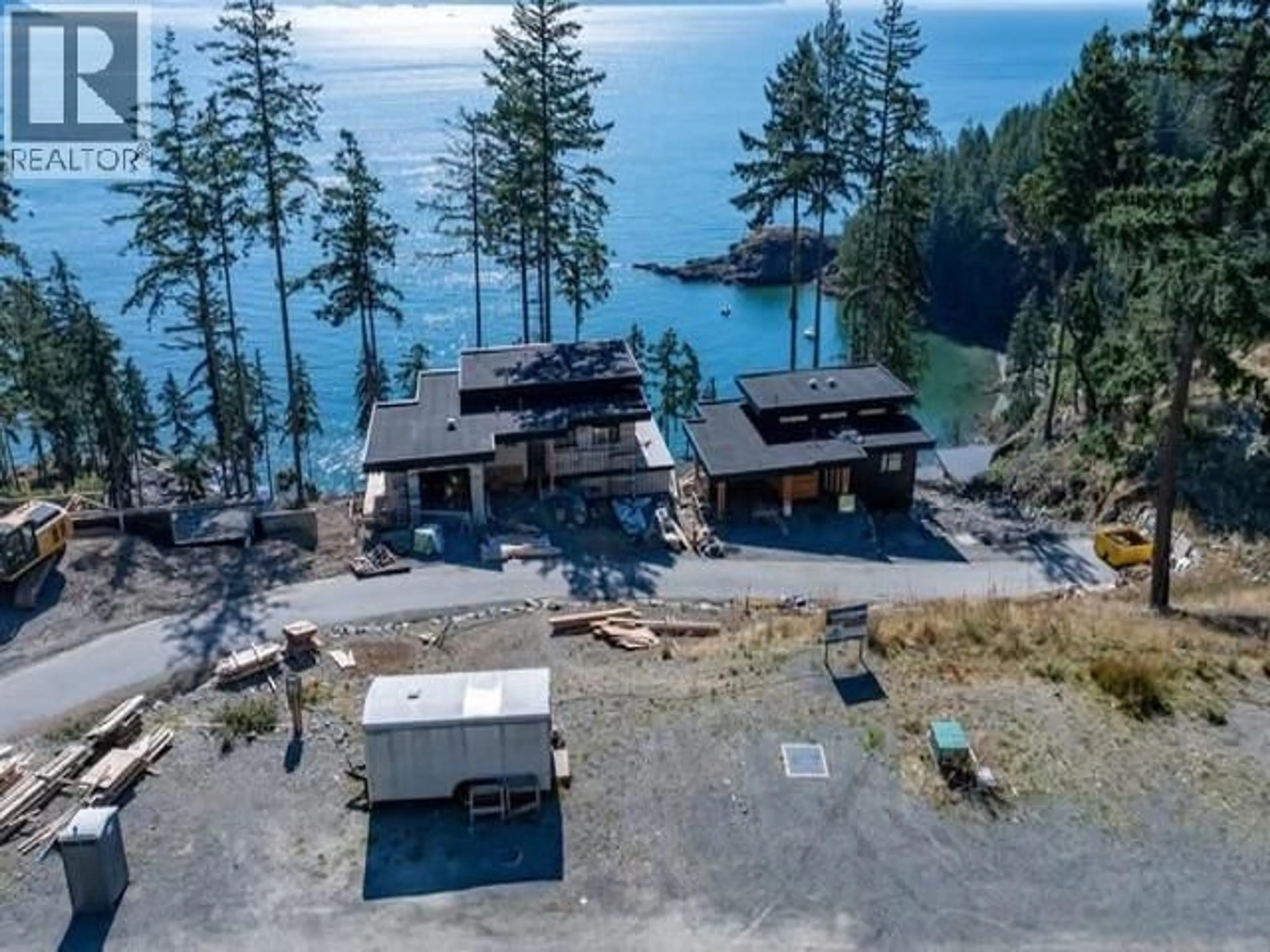 A pic from outside/outdoor area/front of a property/back of a property/a pic from drone, water/lake/river/ocean view for 785 SEYMOUR BAY DRIVE, Bowen Island British Columbia V0N1G2