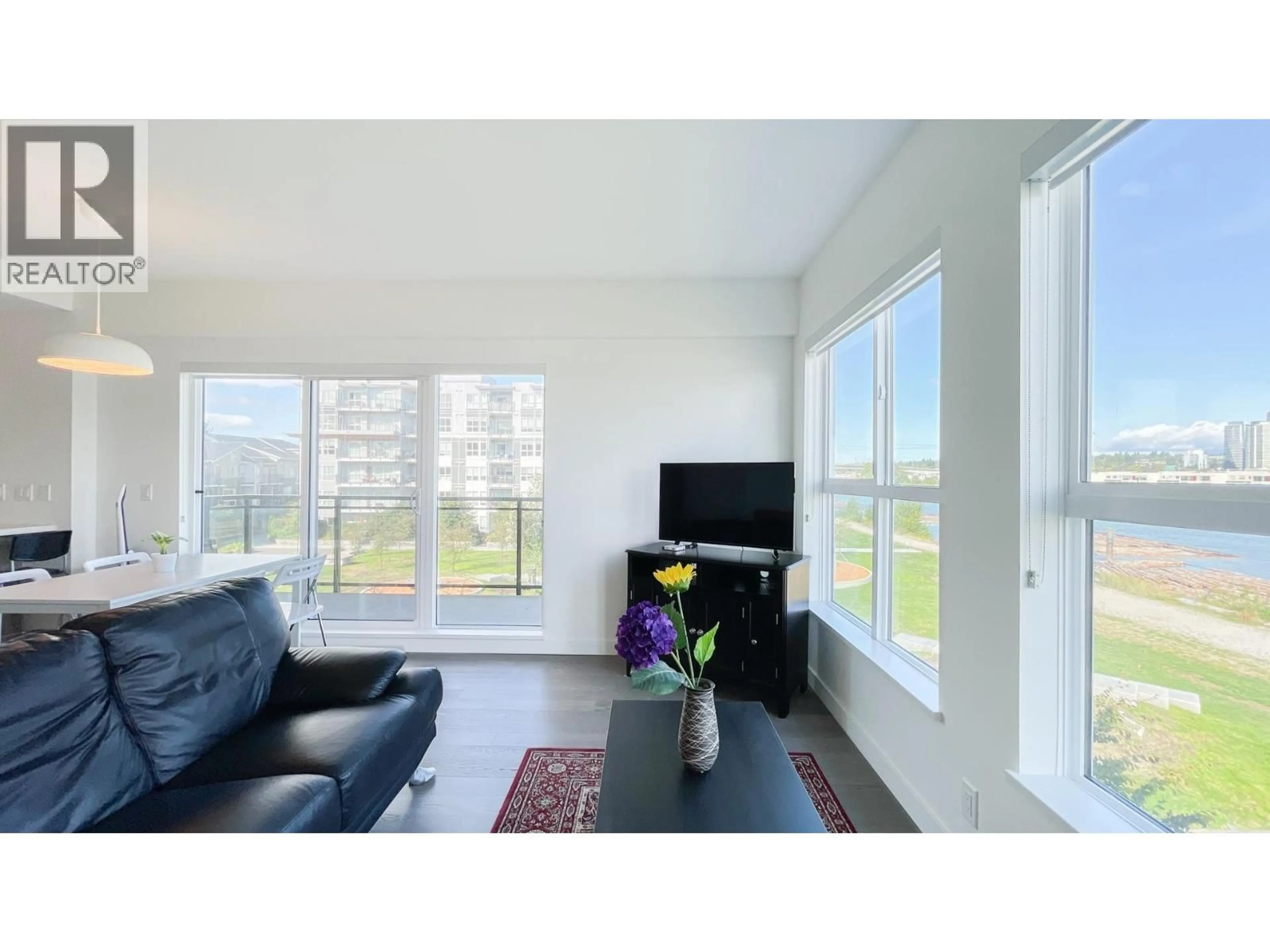 Living room with furniture, unknown for 313 - 10177 RIVER DRIVE, Richmond British Columbia V6X0S2