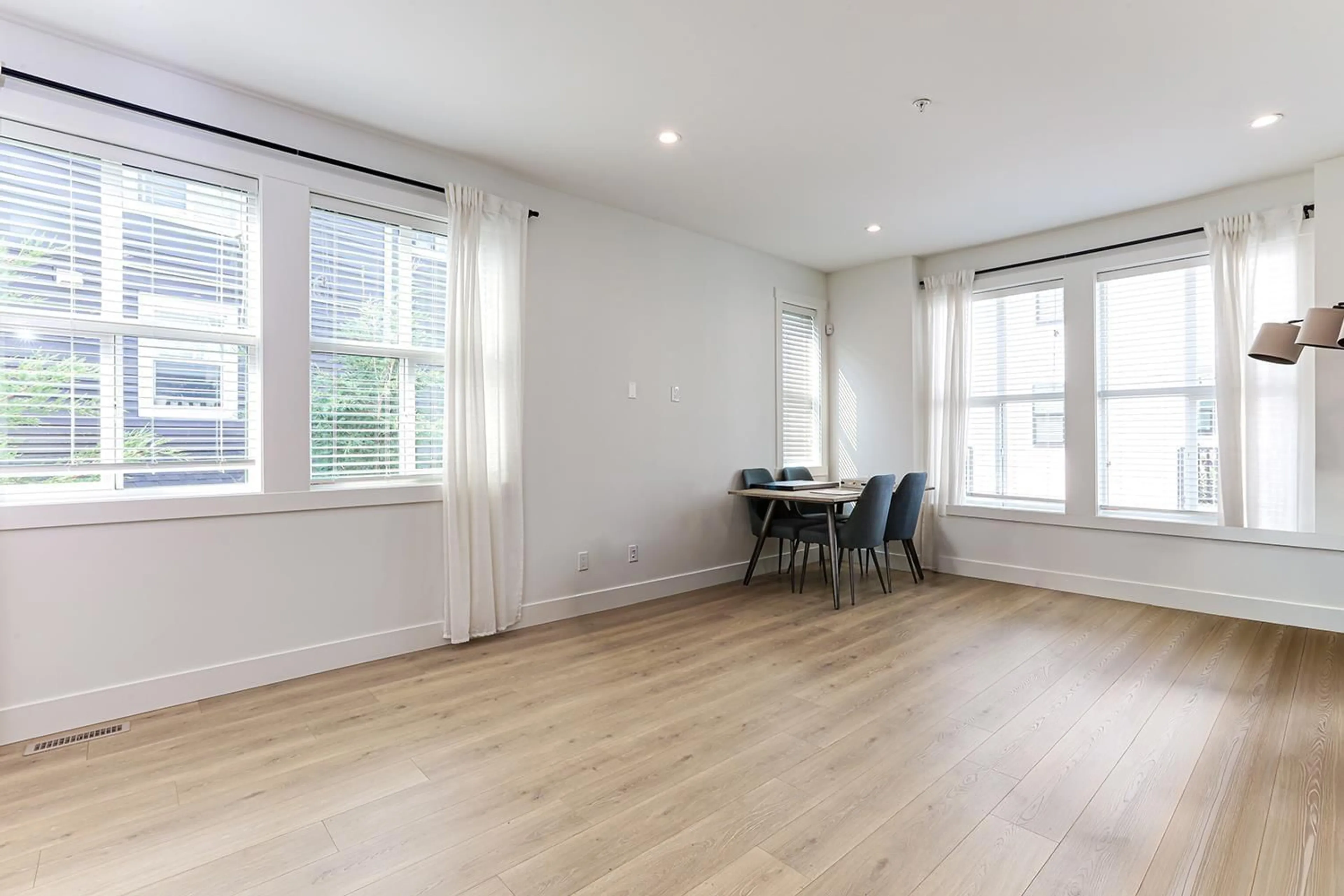 A pic of a room for 18 - 8450 204, Langley British Columbia V2Y3M7