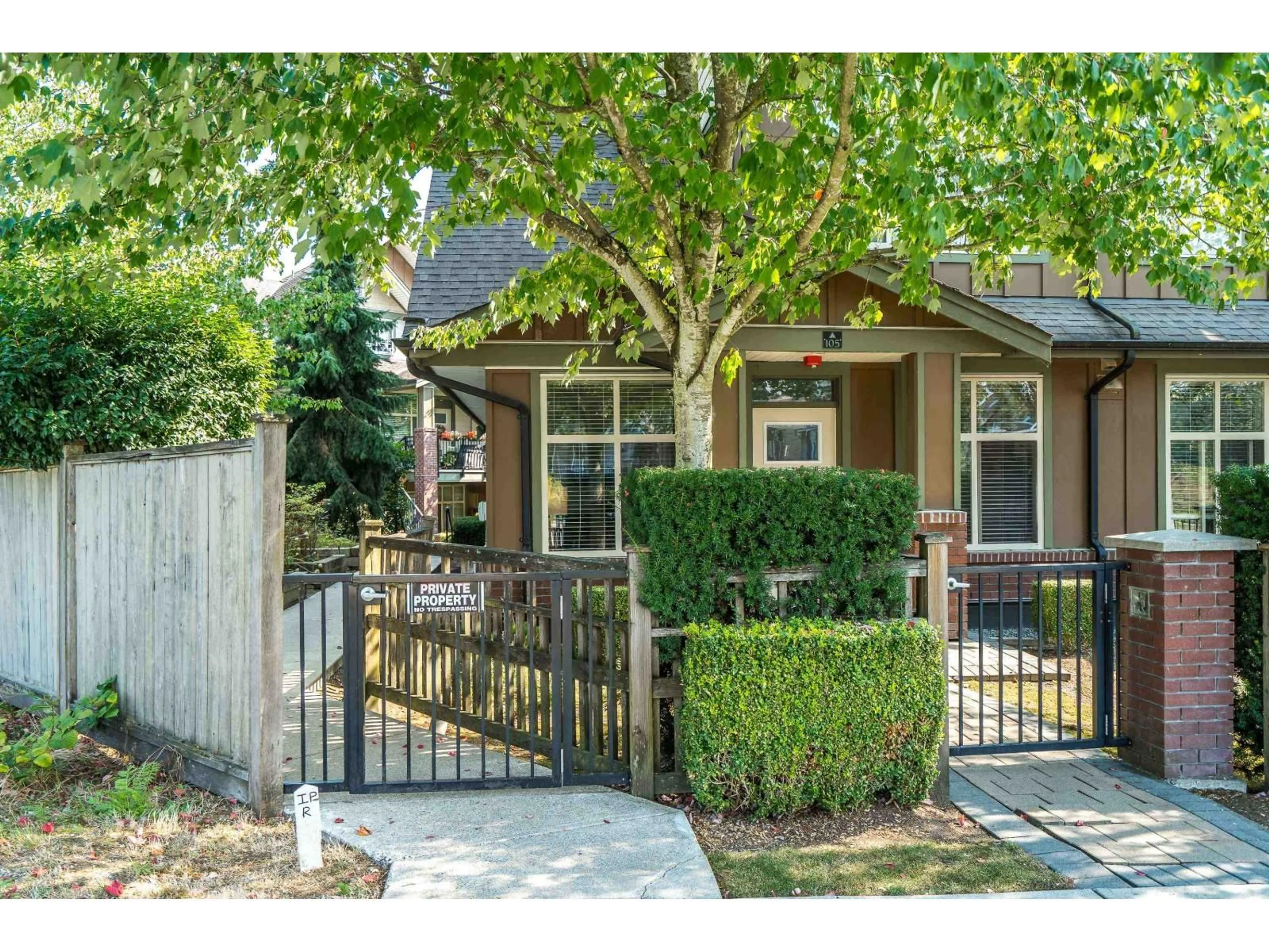 Unknown for 105 - 6706 192 ST, Surrey British Columbia V4N6M9