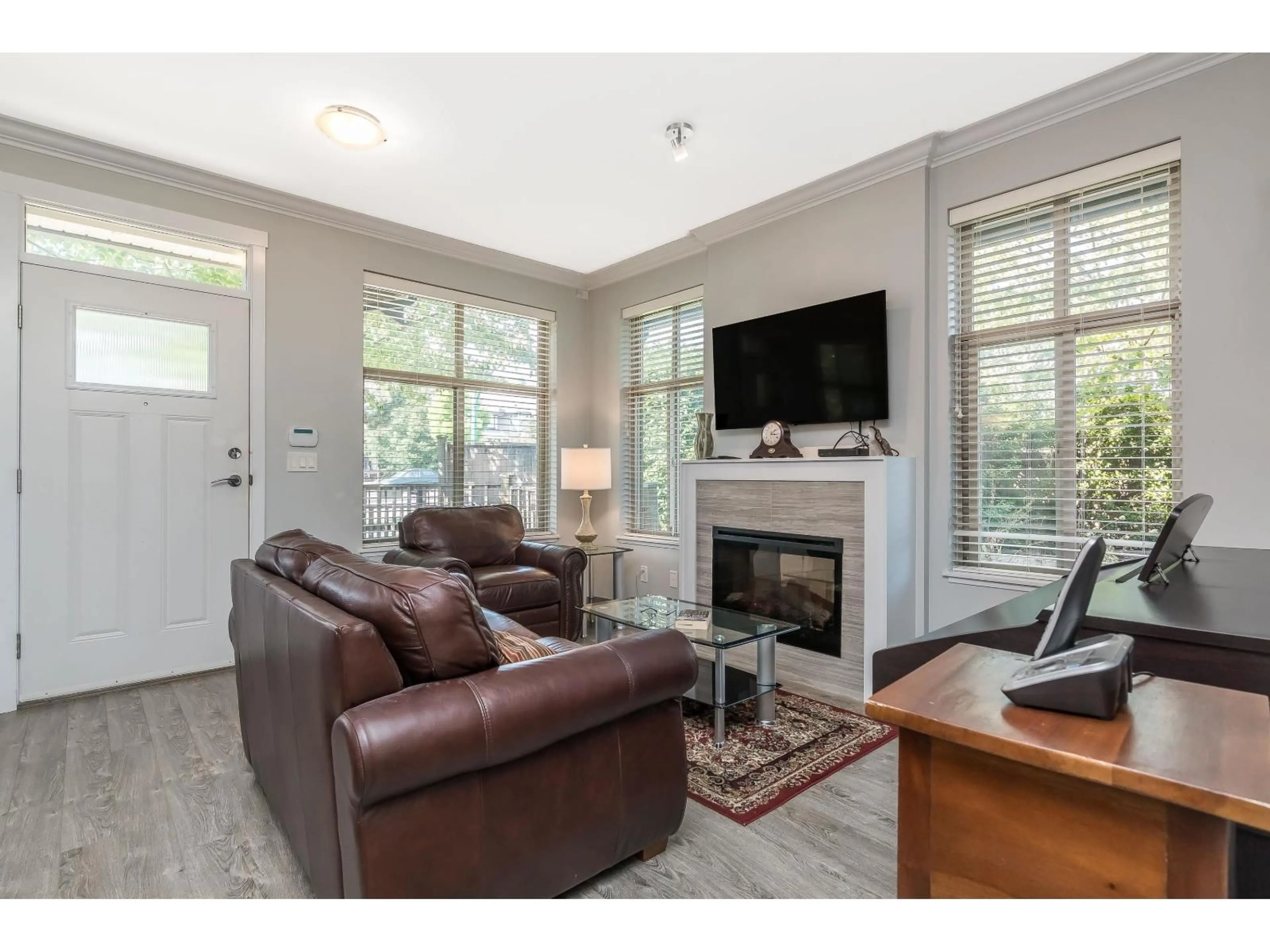 Living room with furniture, unknown for 105 - 6706 192 ST, Surrey British Columbia V4N6M9