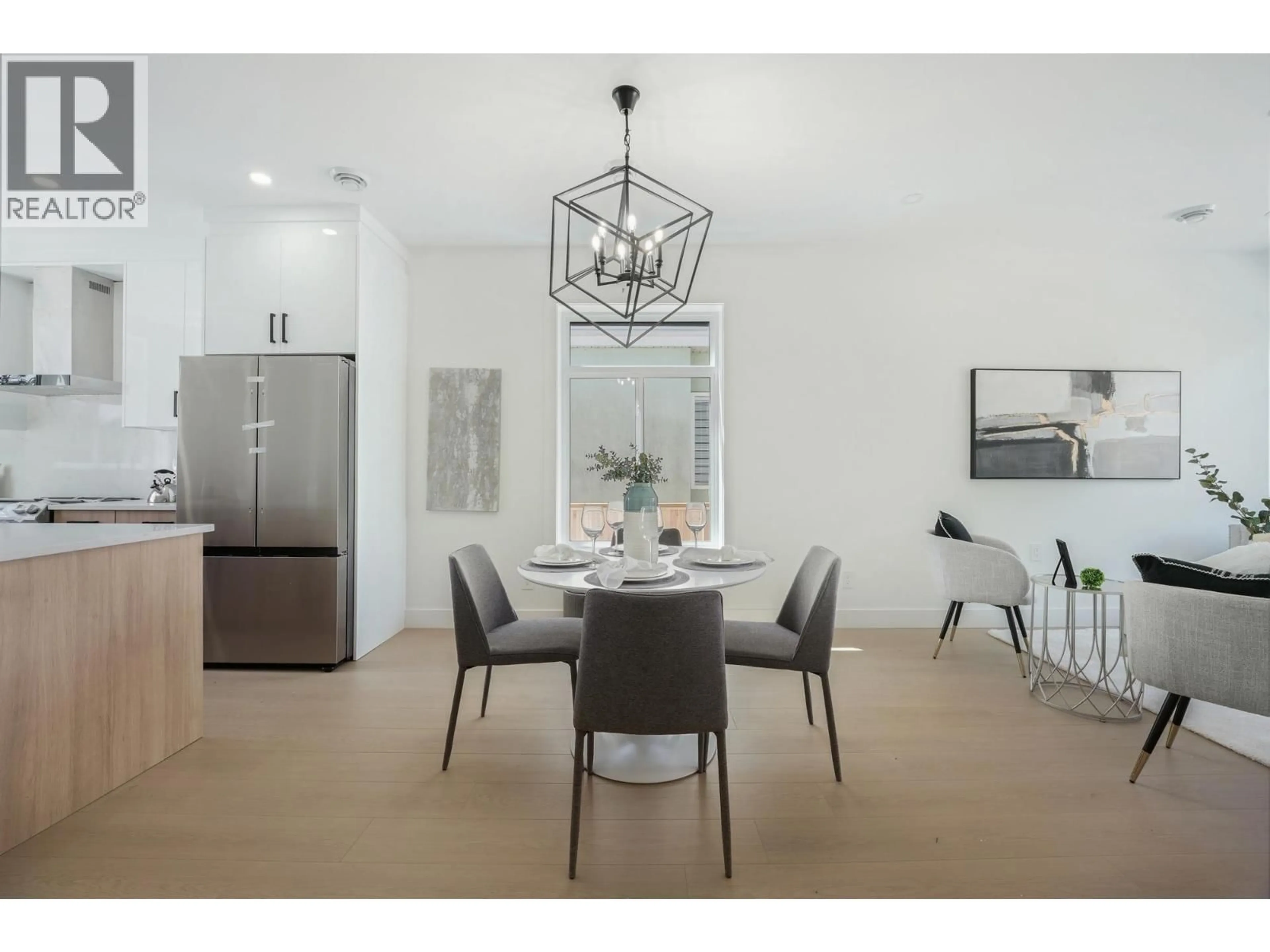 Dining room, ceramic/tile floor for 2262 NEWPORT AVENUE, Vancouver British Columbia V5P2J2