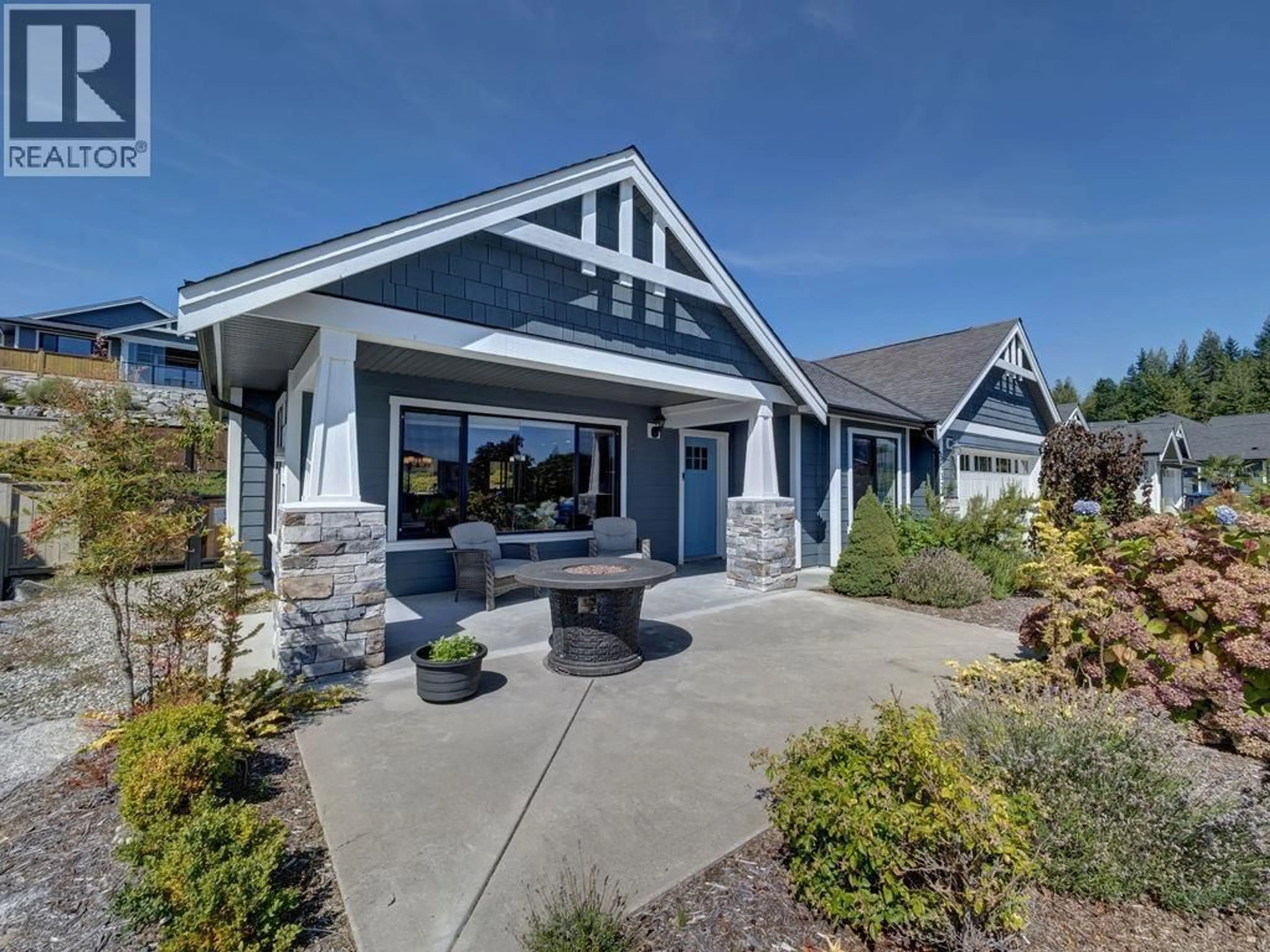 Home with vinyl exterior material, street for 5537 PEREGRINE CRESCENT, Sechelt British Columbia V7Z0V5