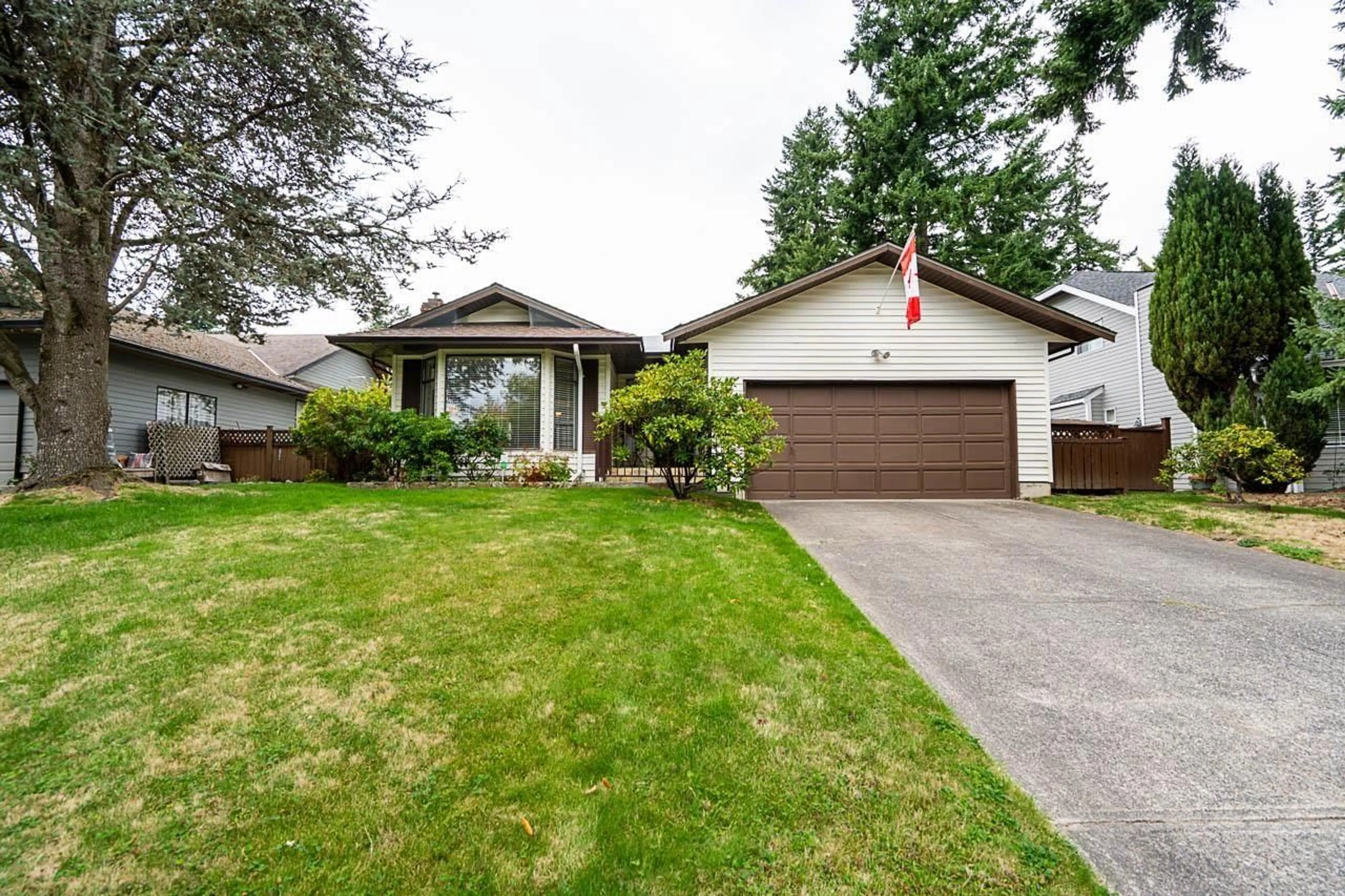 Home with vinyl exterior material, street for 2177 152A, Surrey British Columbia V4A7S2