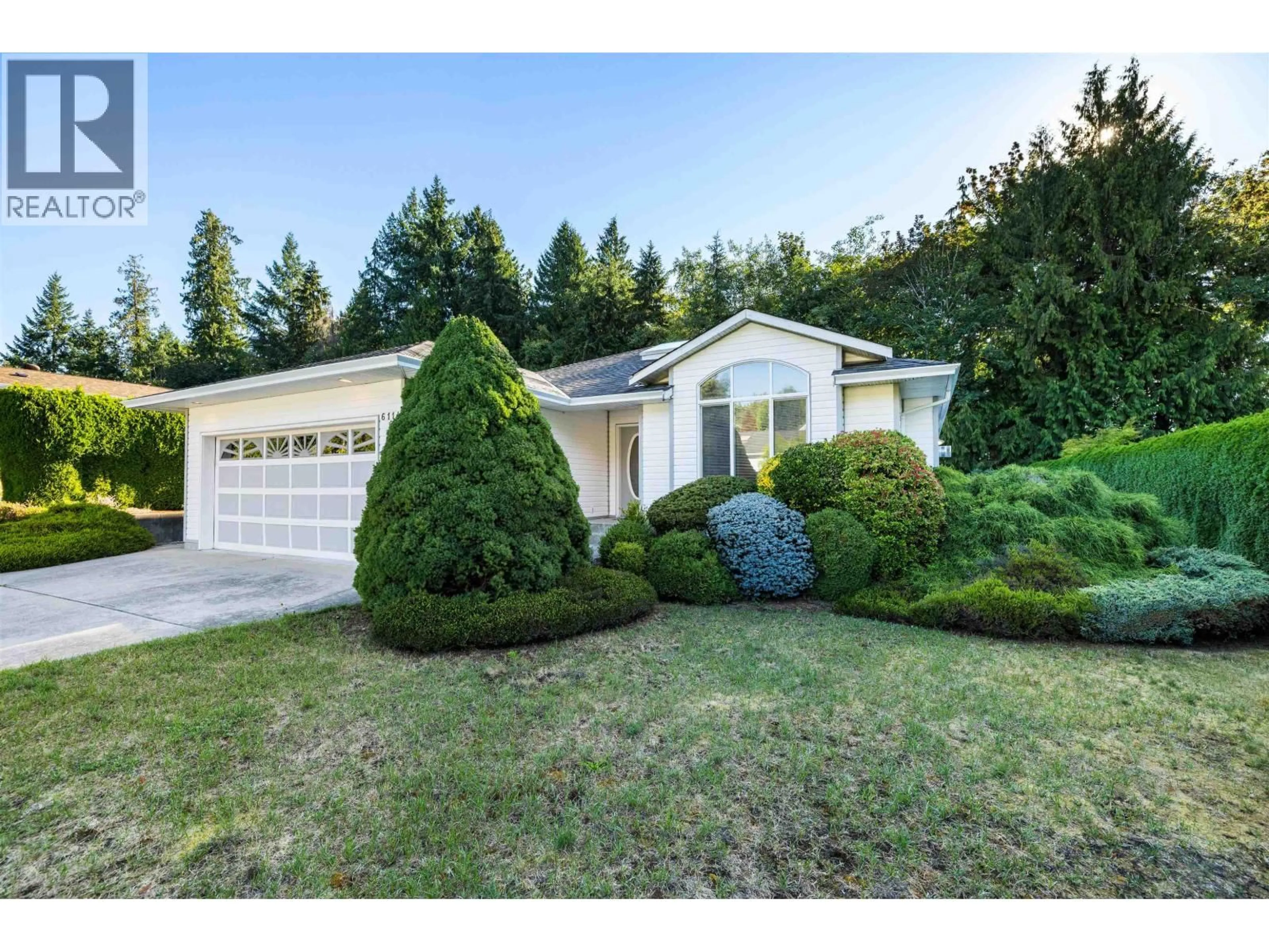 Home with vinyl exterior material, street for 6114 S GALE AVENUE, Sechelt British Columbia V7Z0P9