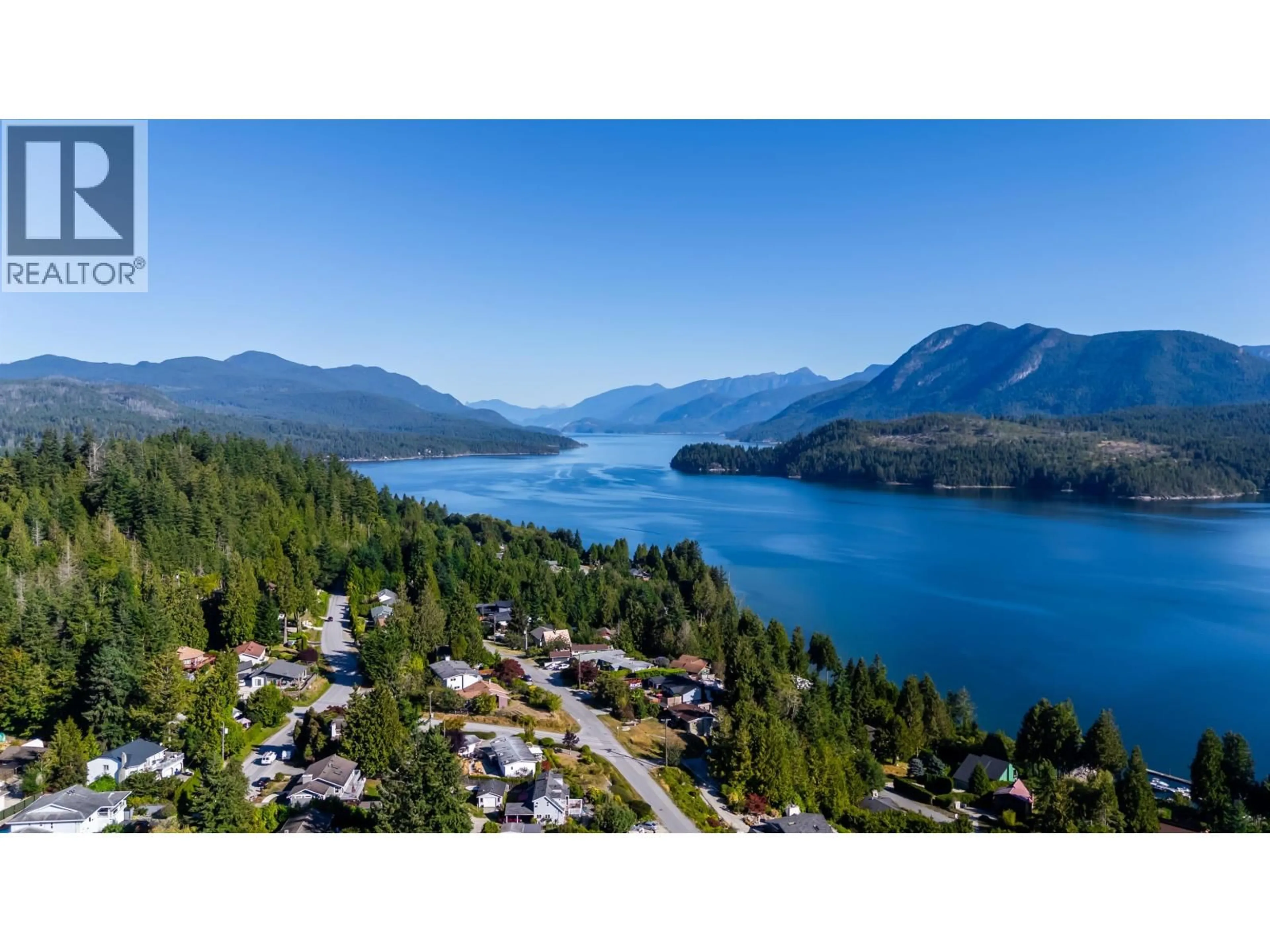 A pic from outside/outdoor area/front of a property/back of a property/a pic from drone, water/lake/river/ocean view for 6114 S GALE AVENUE, Sechelt British Columbia V7Z0P9