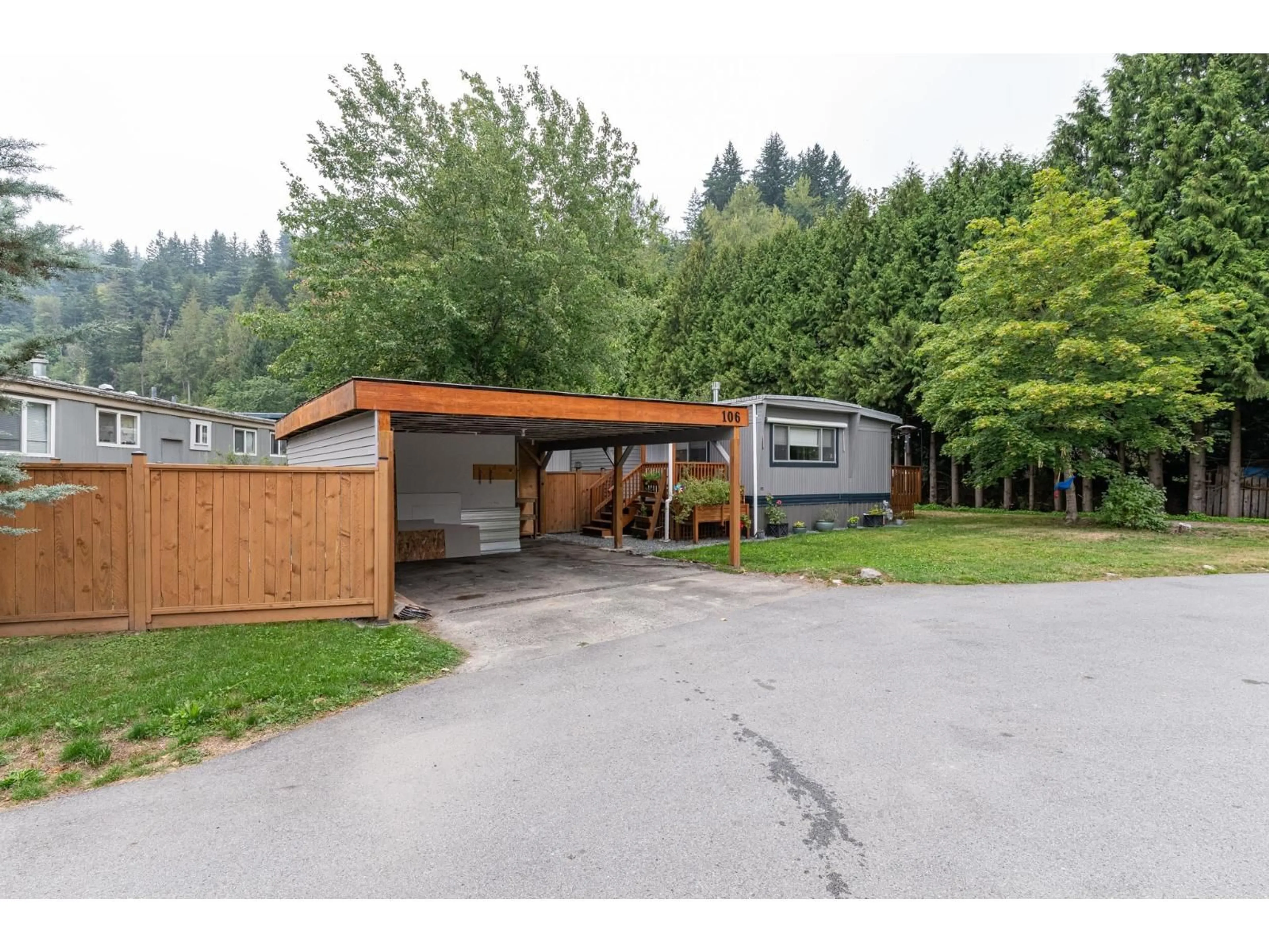 Unknown for 106 - 46511 CHILLIWACK LAKE ROAD, Chilliwack British Columbia V2R3S5