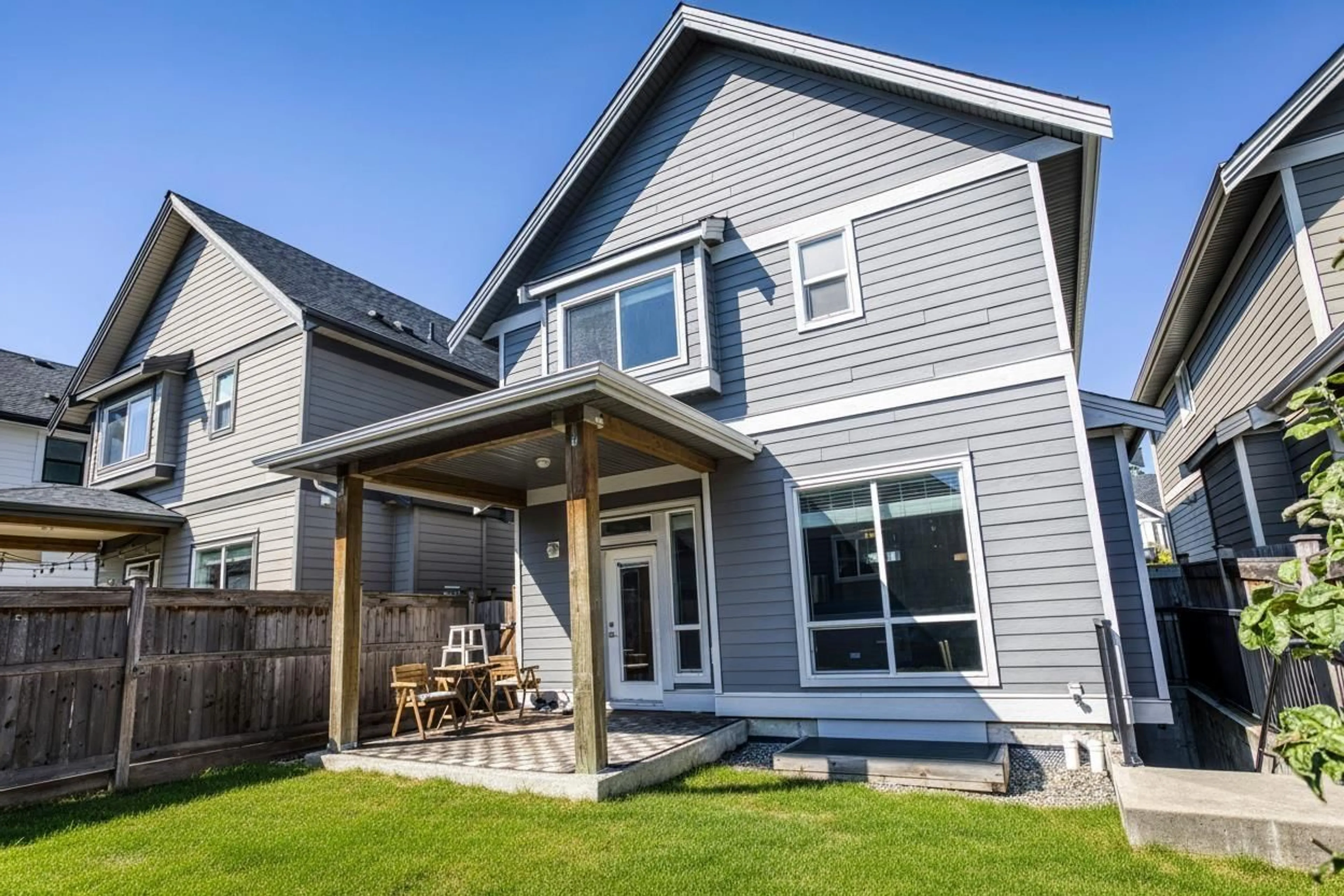 Home with vinyl exterior material, street for 16510 25A, Surrey British Columbia V3Z0S2