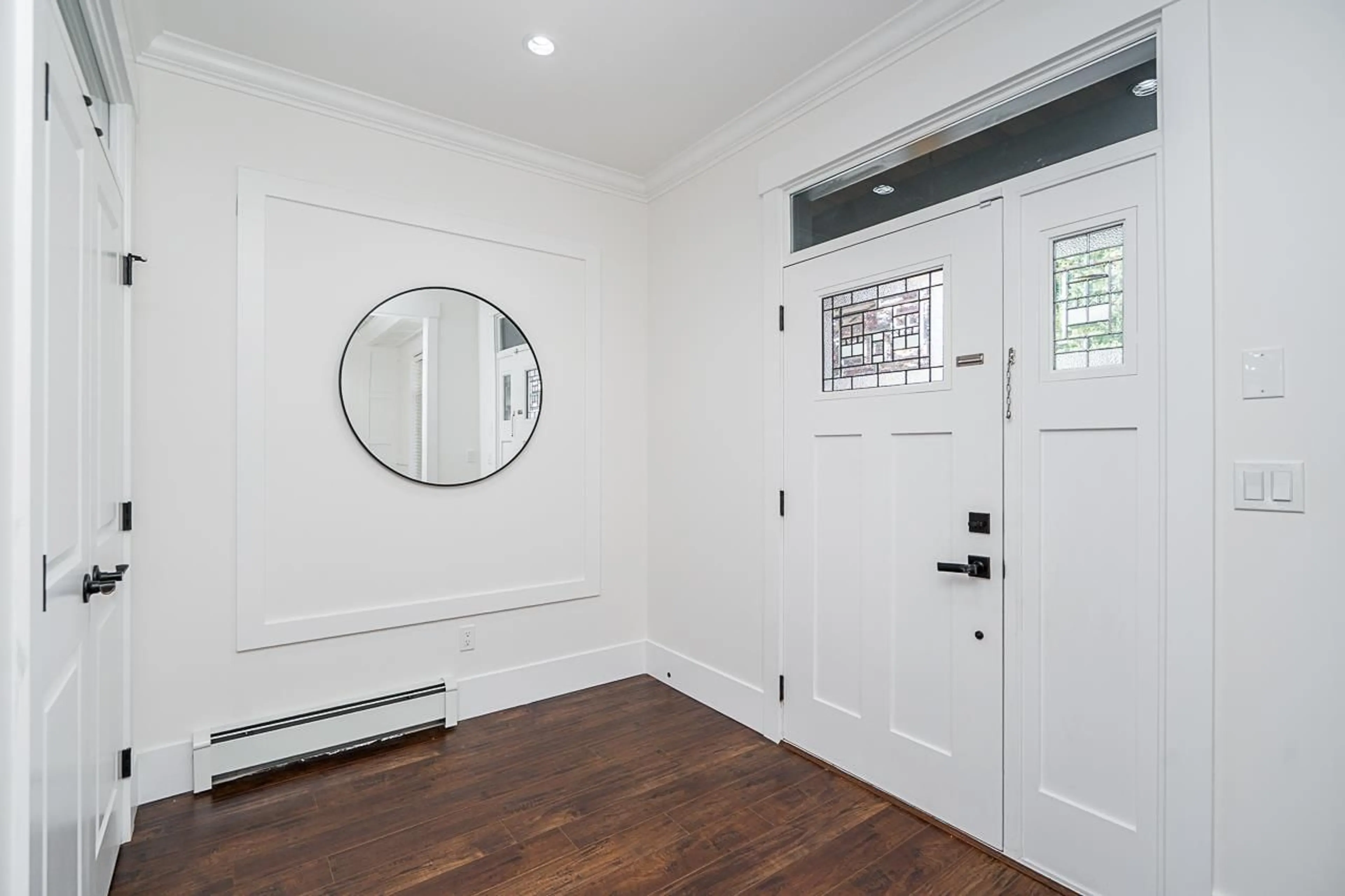Indoor entryway for 20988 80A, Langley British Columbia V2Y0R3
