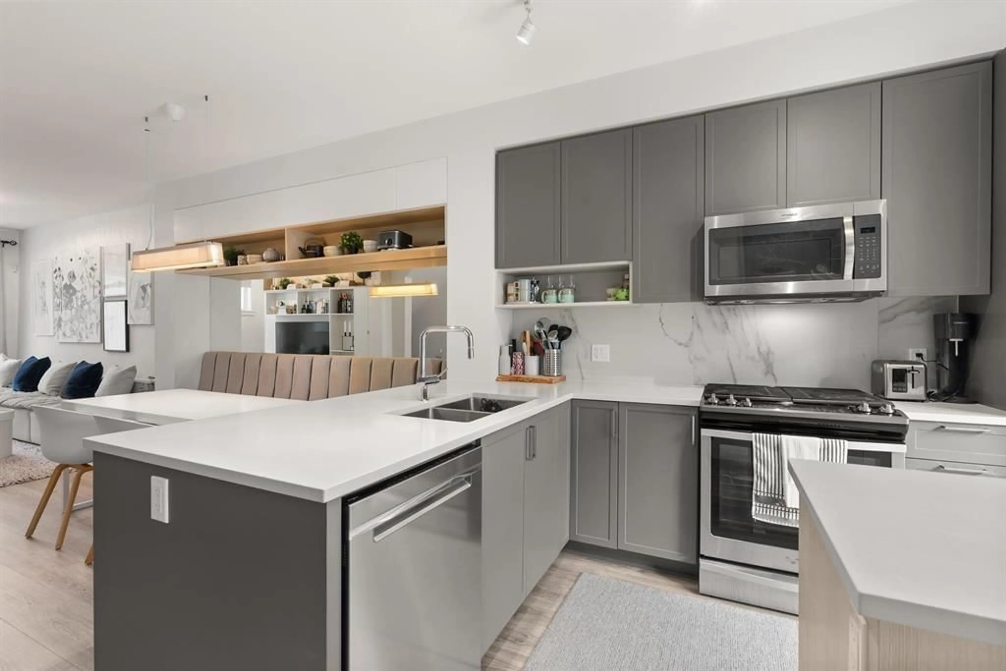 Unknown for 63 - 9718 161A STREET, Surrey British Columbia V4N6S7