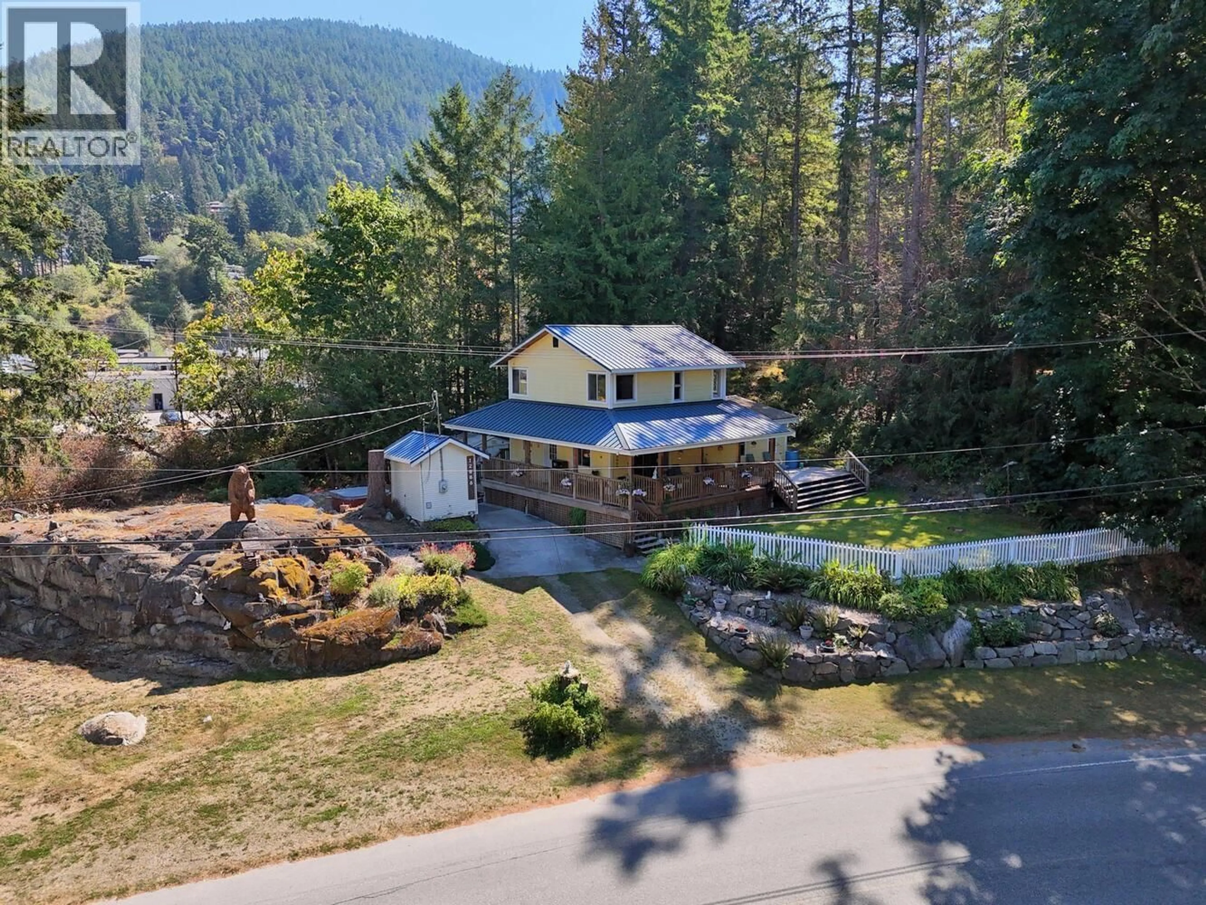 A pic from outside/outdoor area/front of a property/back of a property/a pic from drone, unknown for 12866 LAGOON ROAD, Madeira Park British Columbia V0N2H1