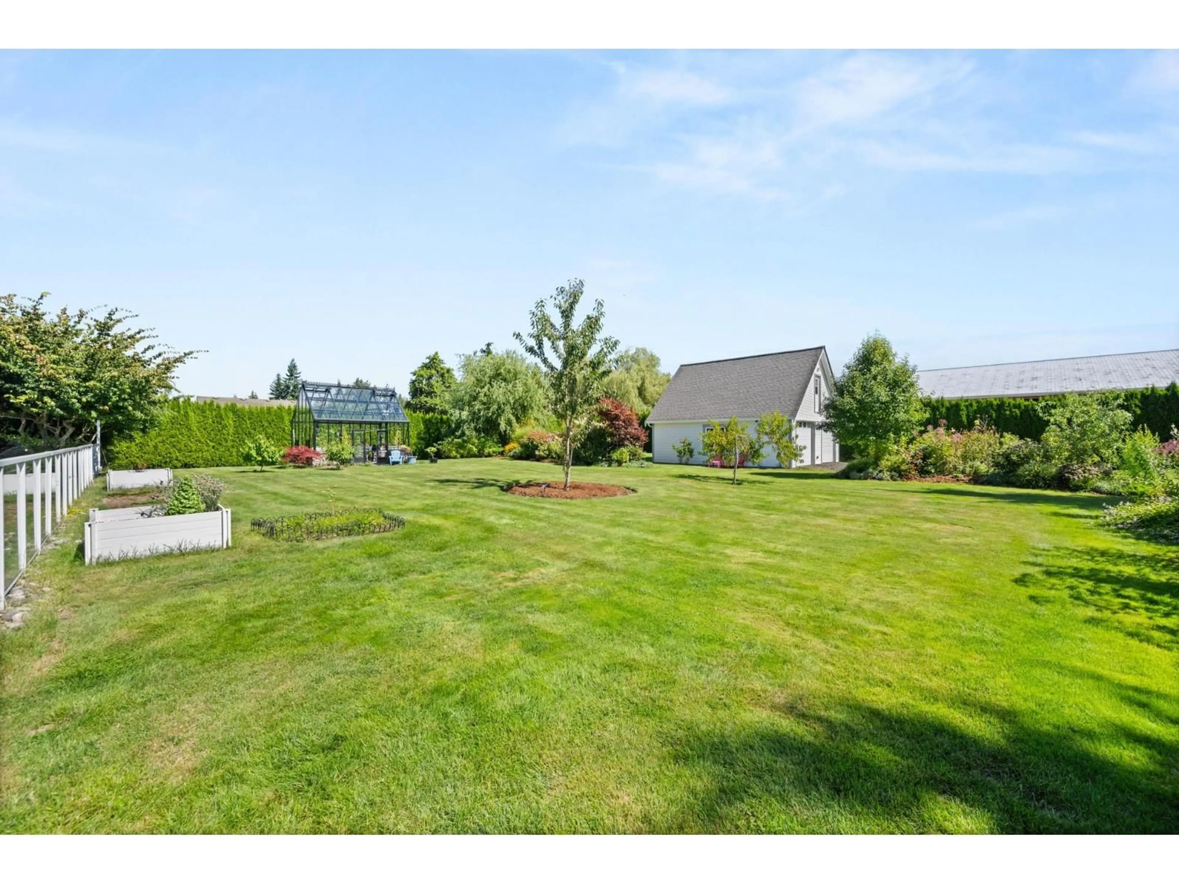 A pic from outside/outdoor area/front of a property/back of a property/a pic from drone, water/lake/river/ocean view for 5982 243, Langley British Columbia V2Z2G5